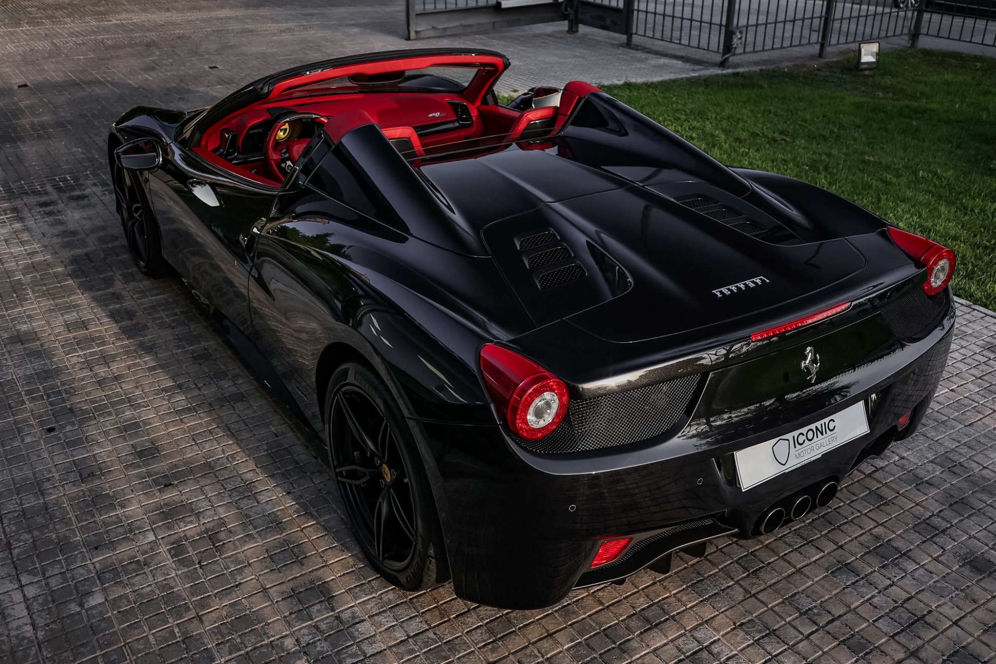 FERRARI 458 SPIDER