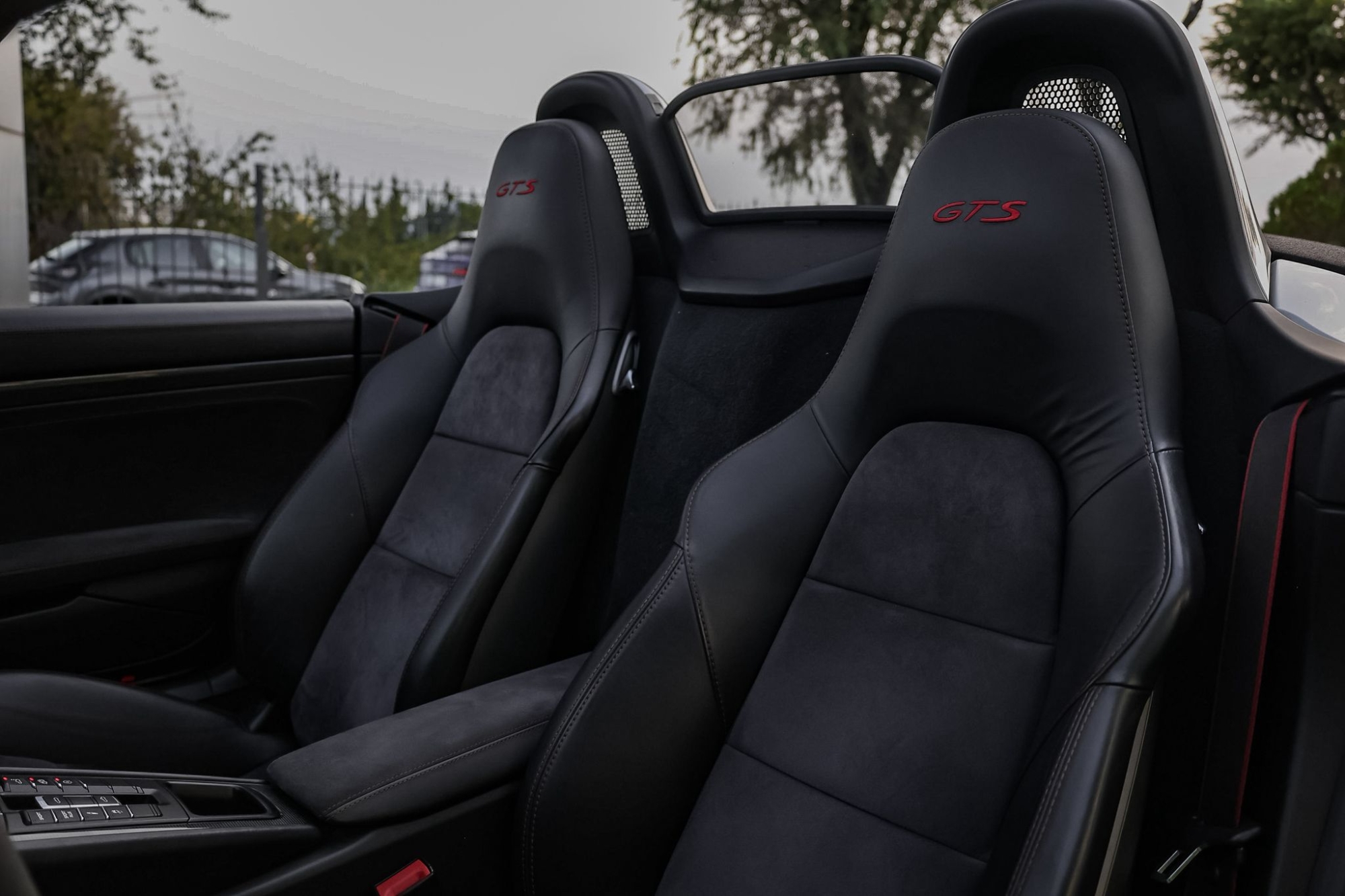 PORSCHE BOXSTER GTS