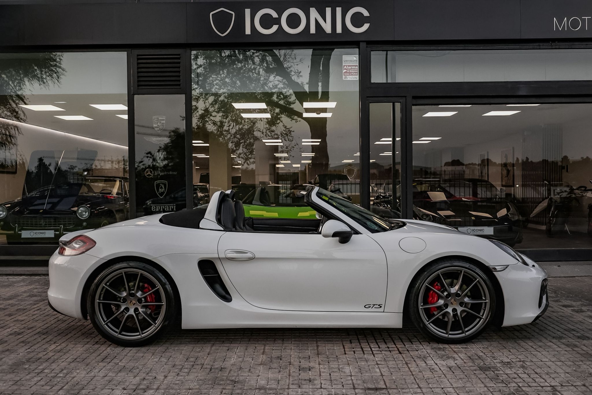 PORSCHE BOXSTER GTS