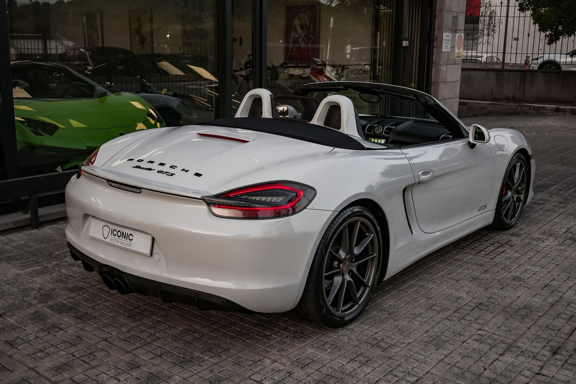 PORSCHE BOXSTER GTS