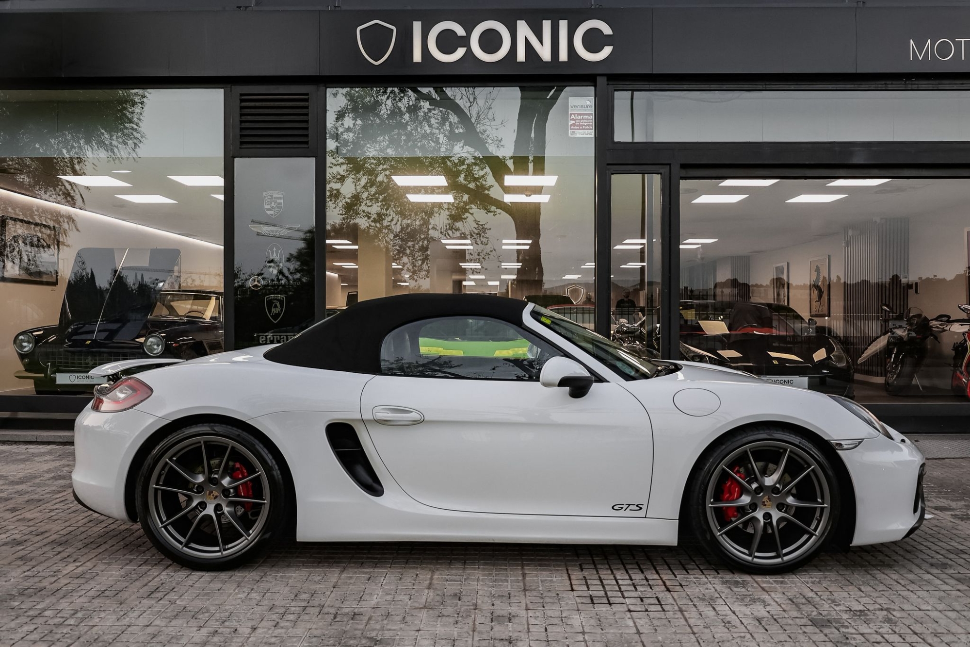 PORSCHE BOXSTER GTS