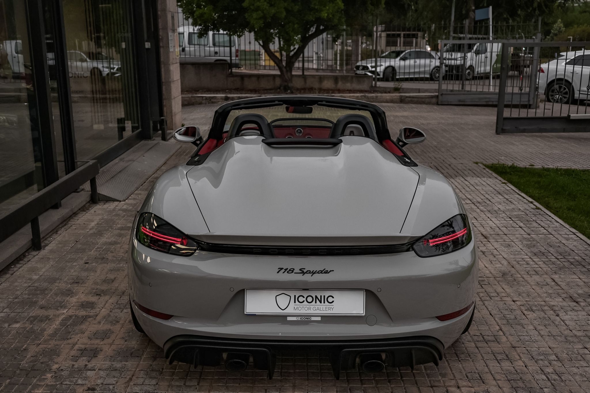 PORSCHE 718 SPYDER