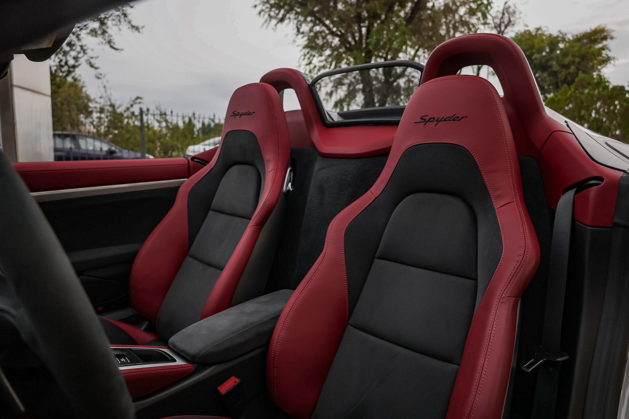PORSCHE 718 SPYDER
