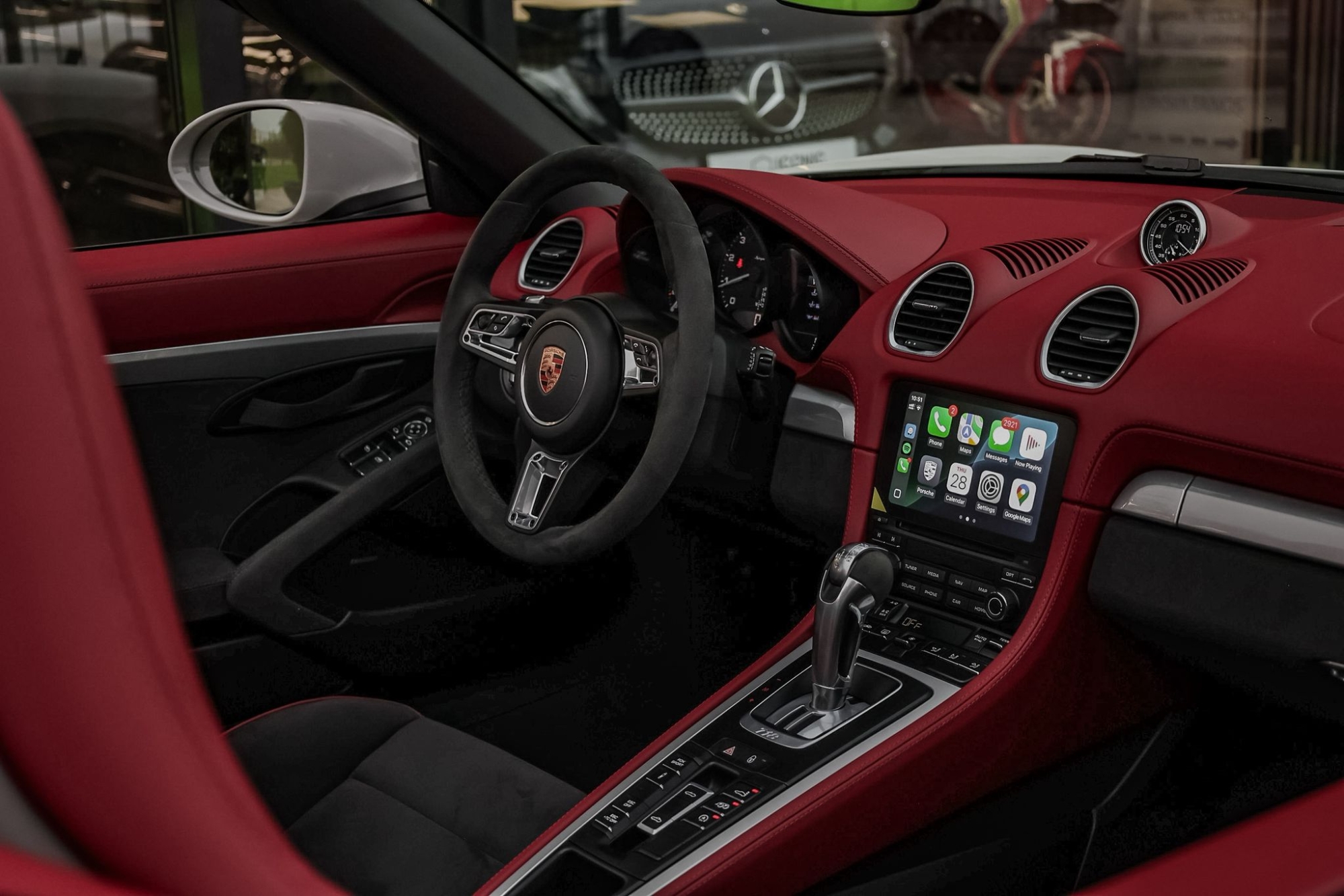PORSCHE 718 SPYDER