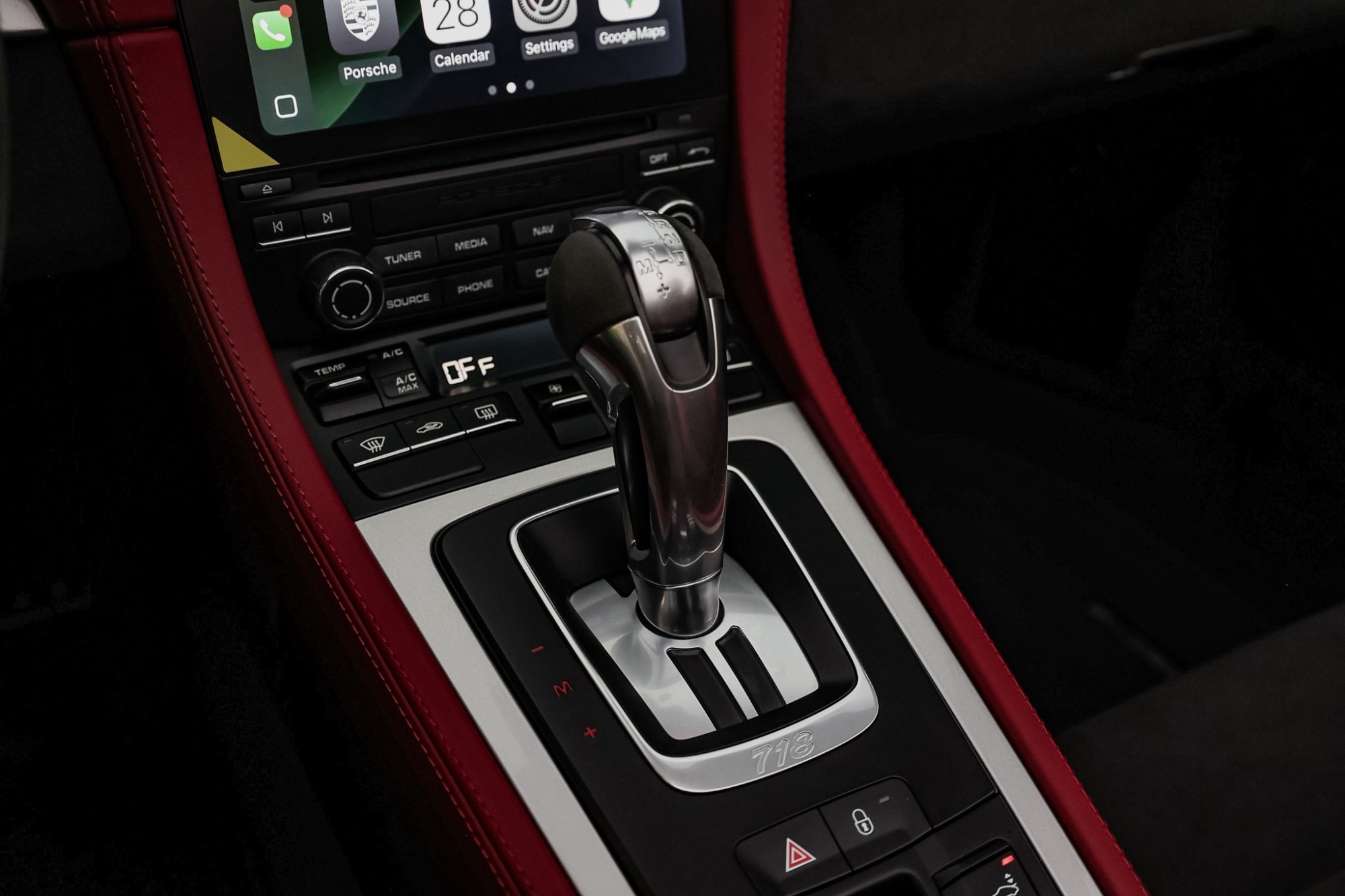 PORSCHE 718 SPYDER