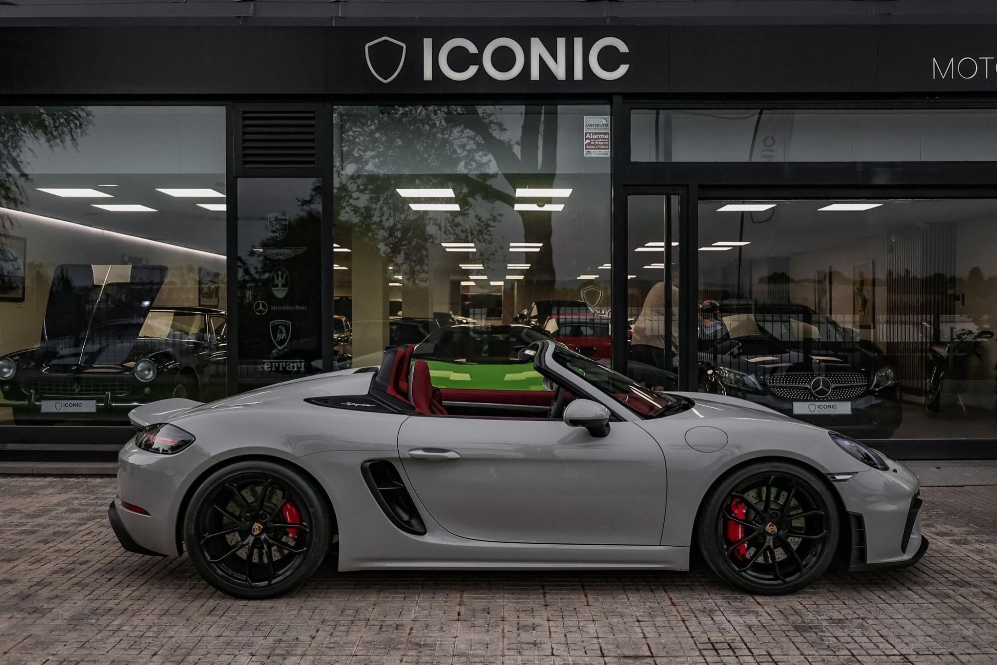 PORSCHE 718 SPYDER