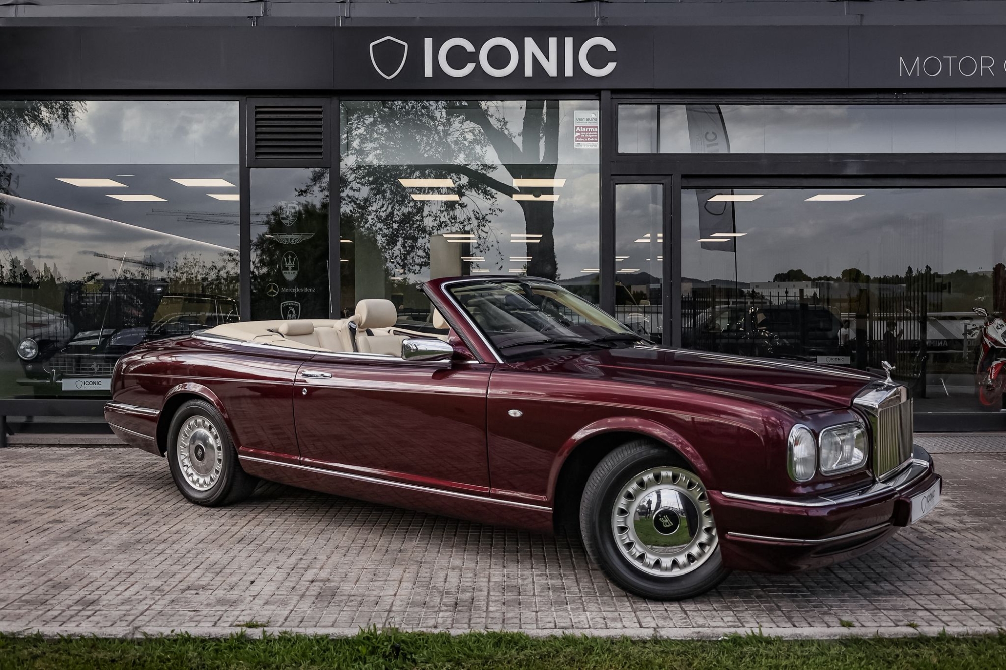 ROLLS-ROYCE CORNICHE