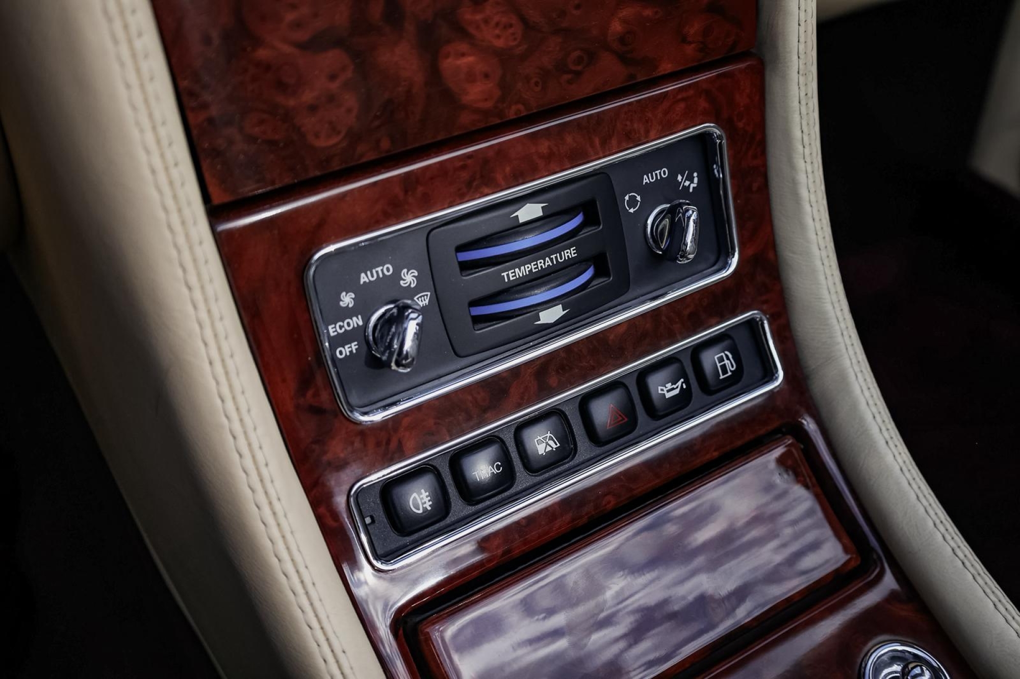 ROLLS-ROYCE CORNICHE