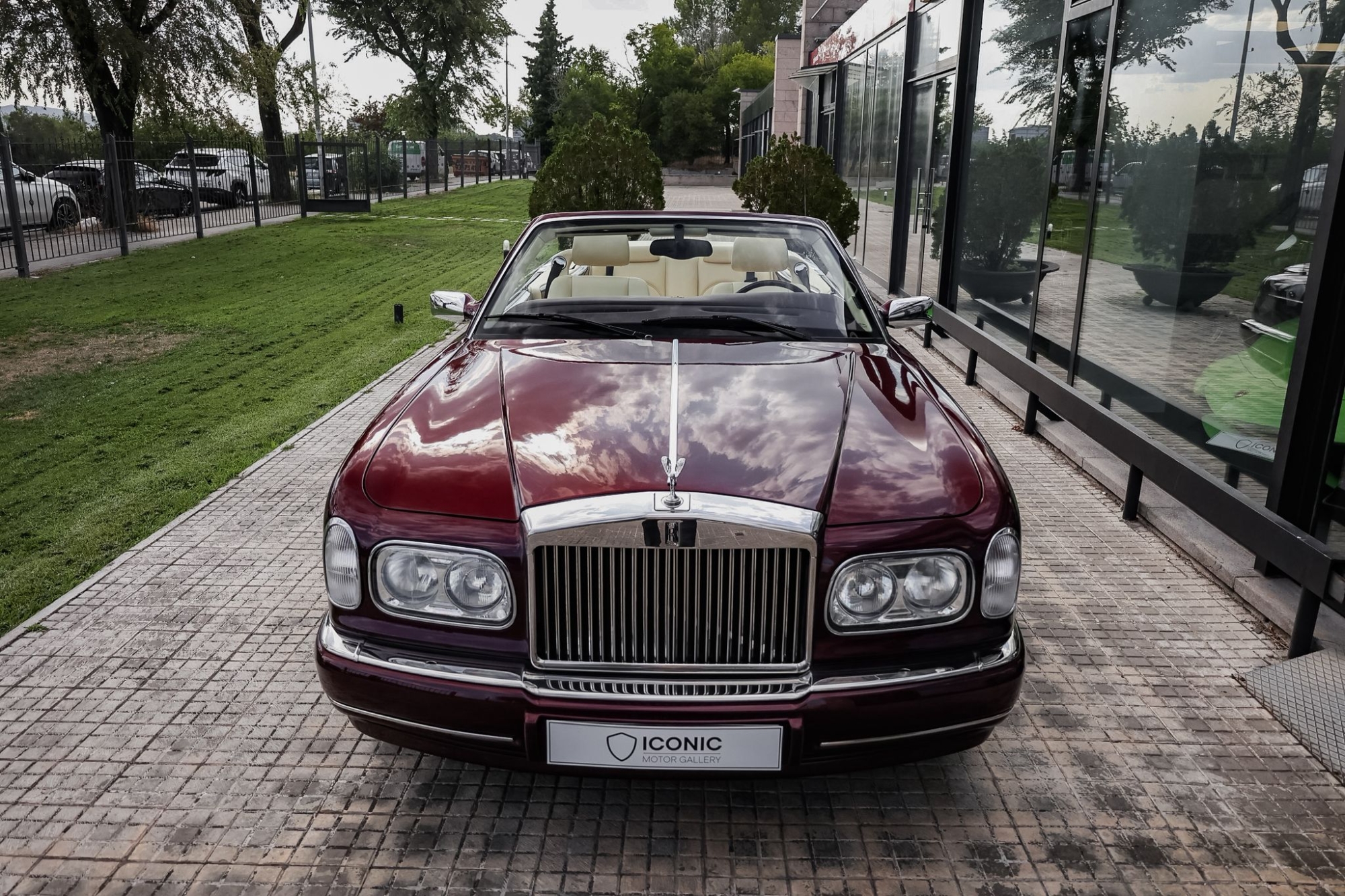 ROLLS-ROYCE CORNICHE