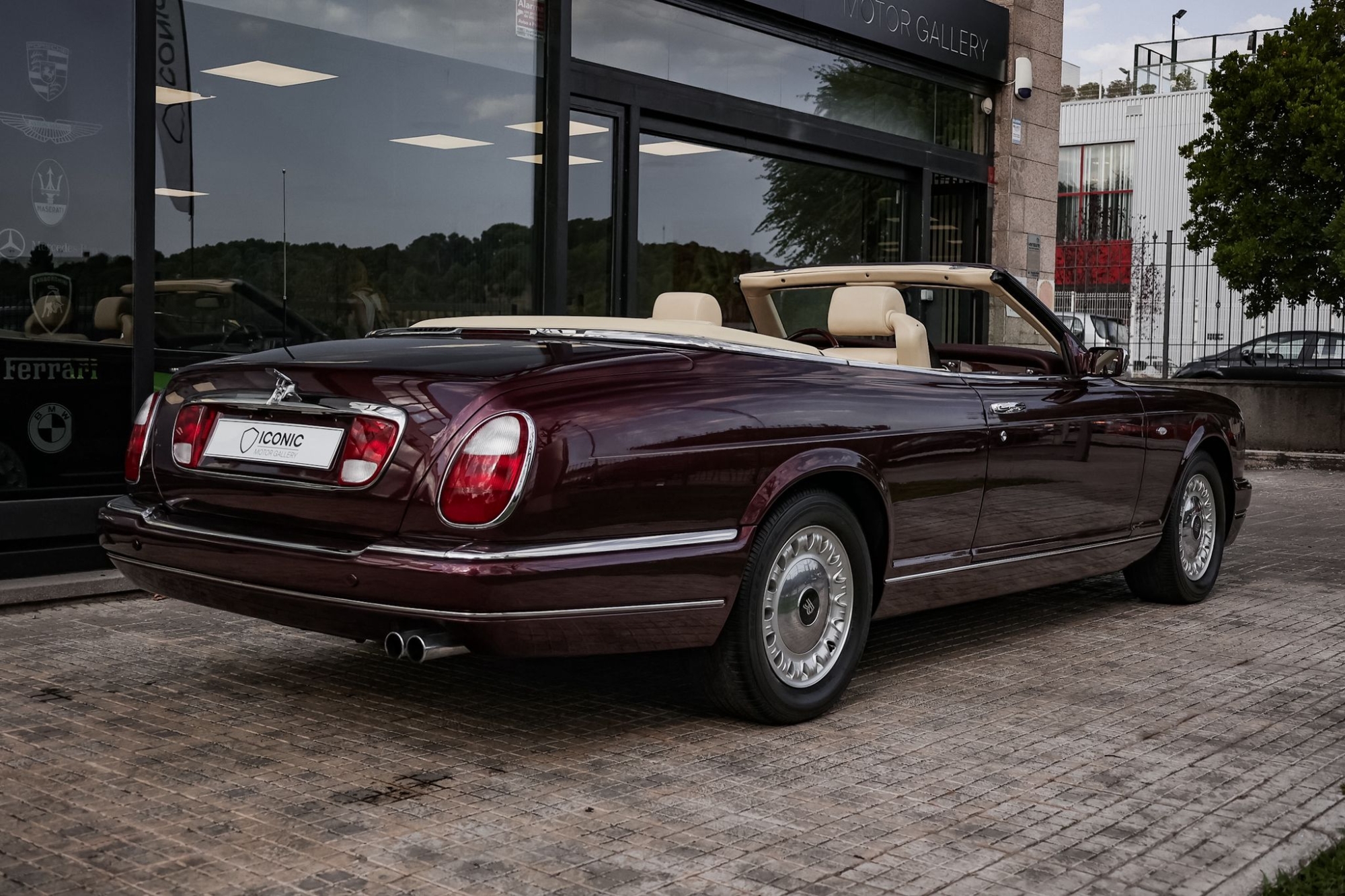 ROLLS-ROYCE CORNICHE