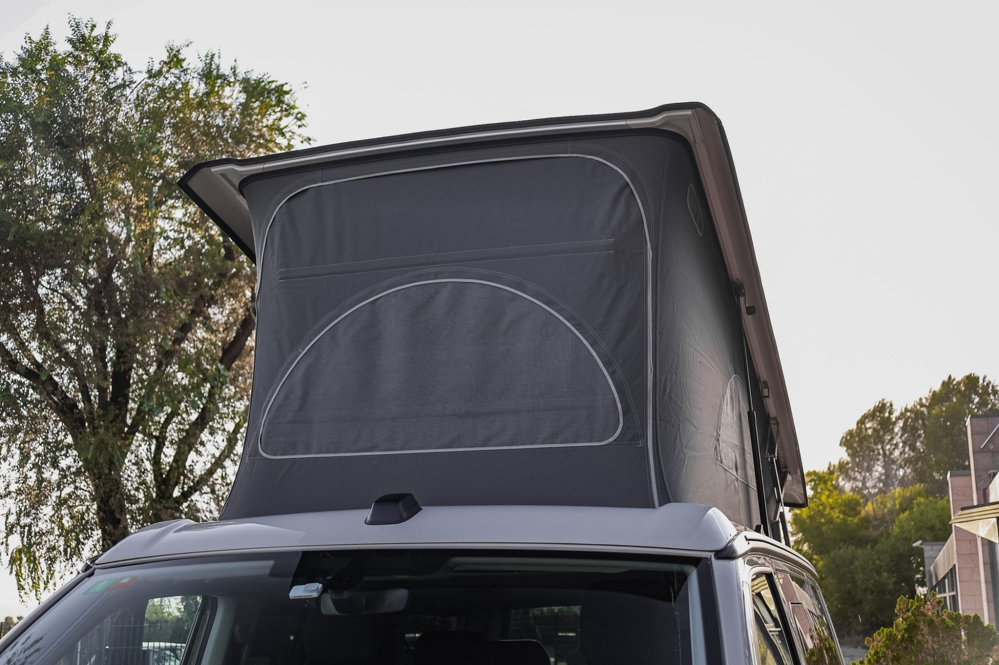 VOLKSWAGEN CALIFORNIA BEACH