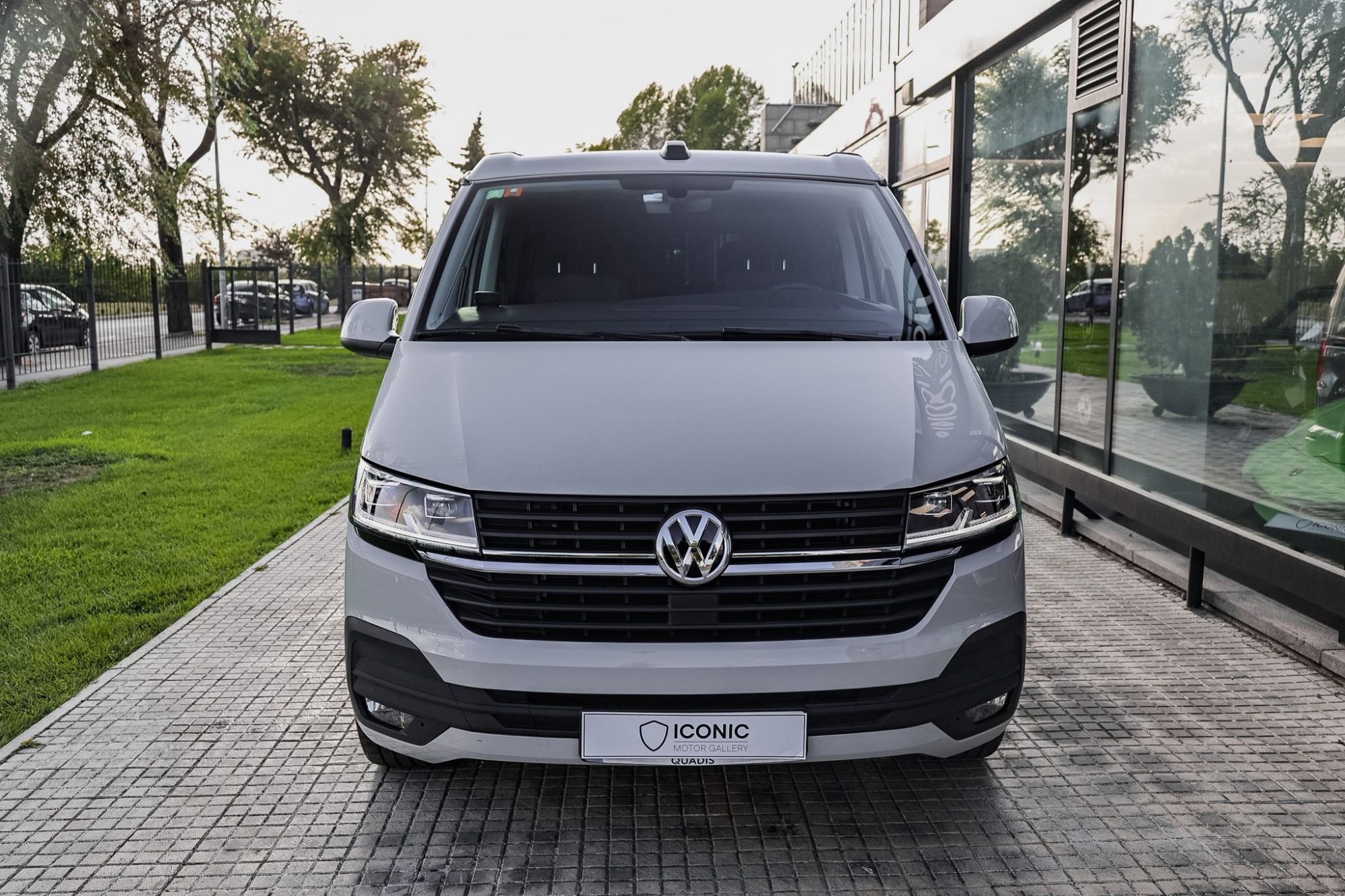VOLKSWAGEN CALIFORNIA BEACH