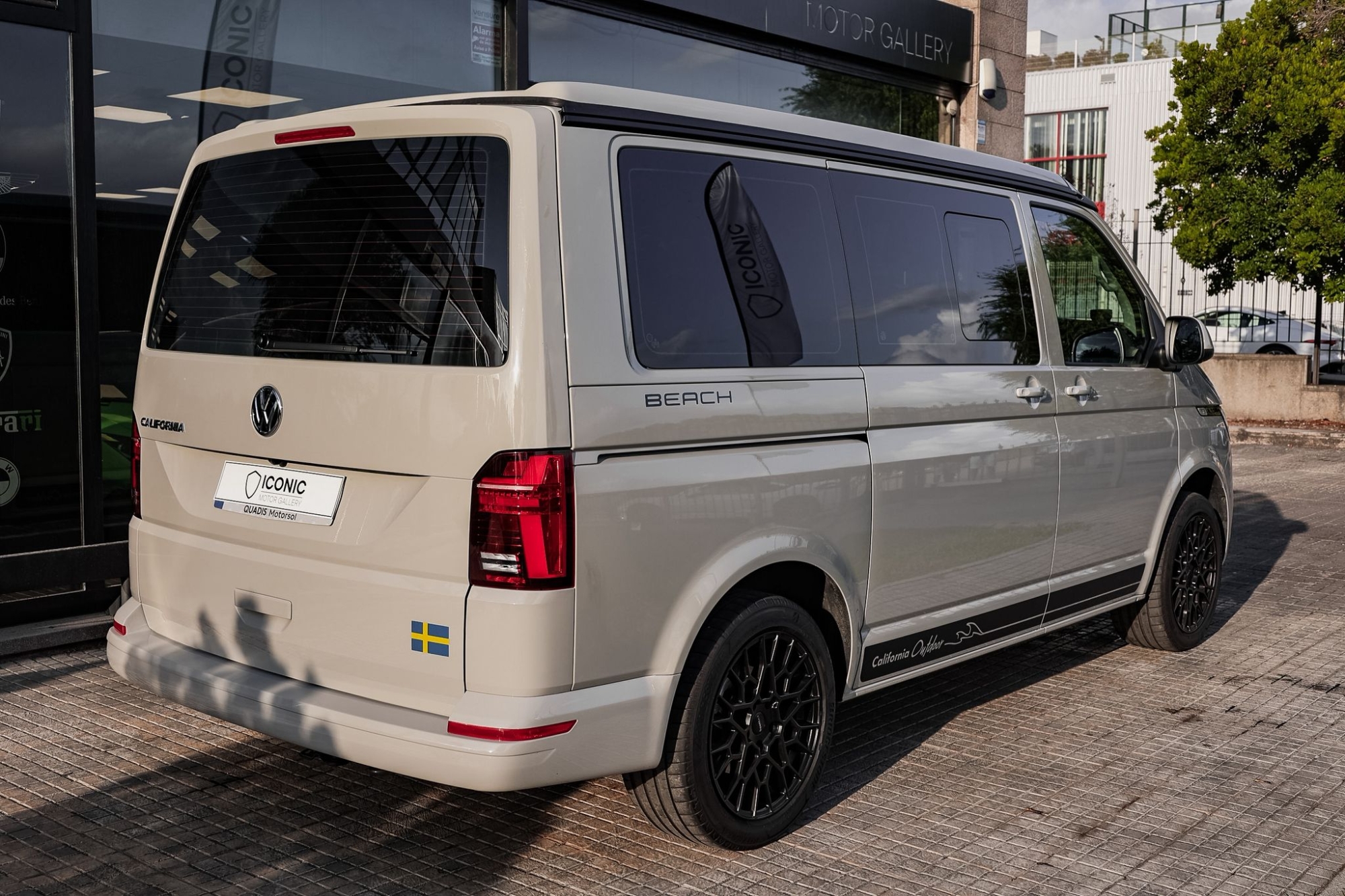 VOLKSWAGEN CALIFORNIA BEACH