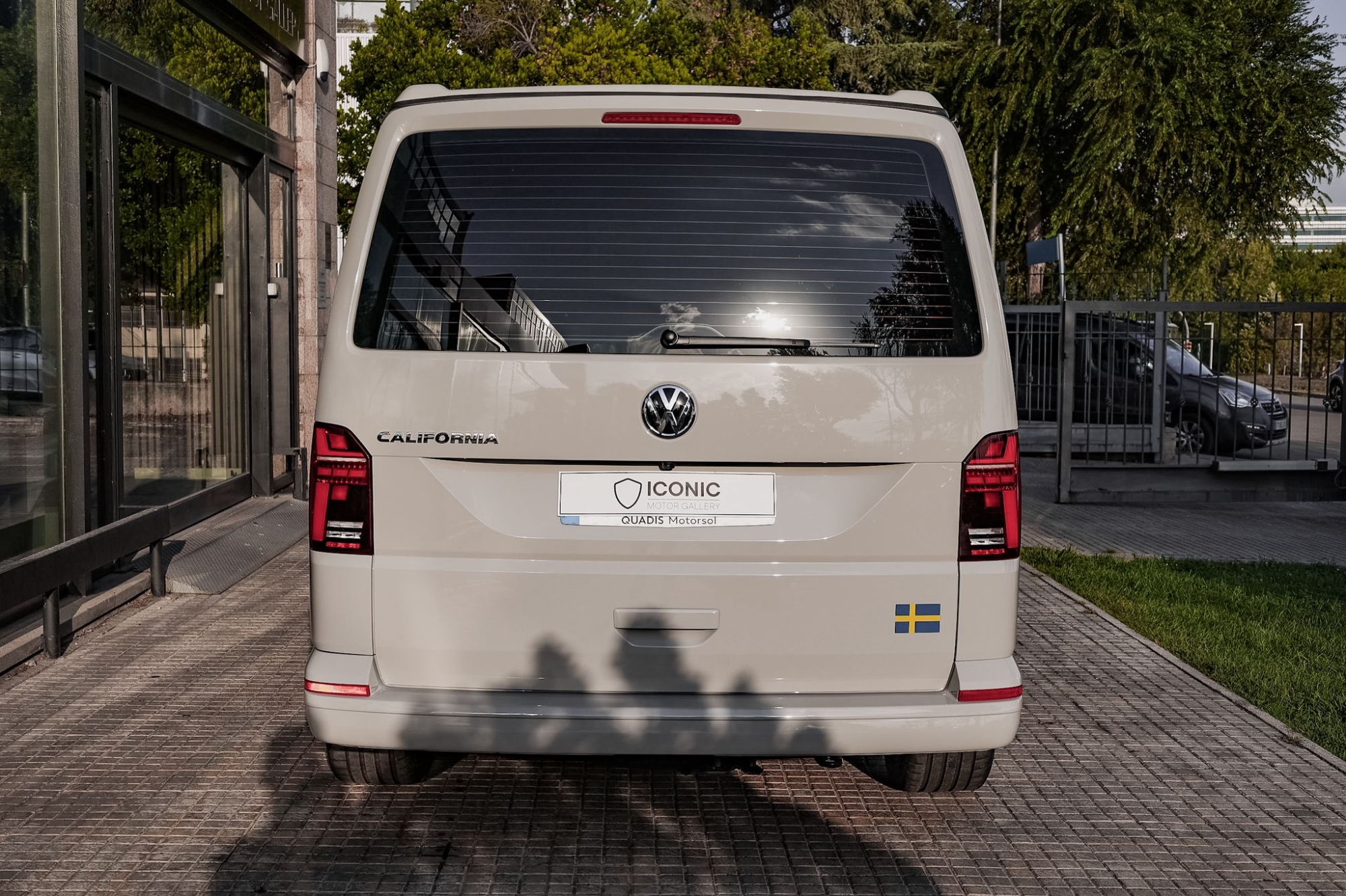 VOLKSWAGEN CALIFORNIA BEACH