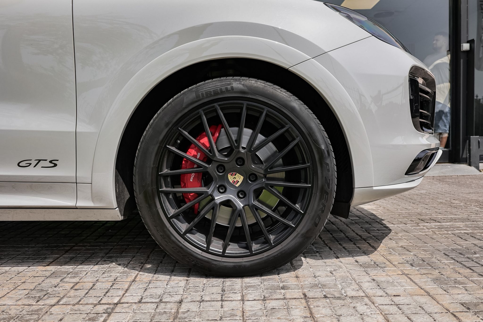 PORSCHE CAYENNE COUPE GTS