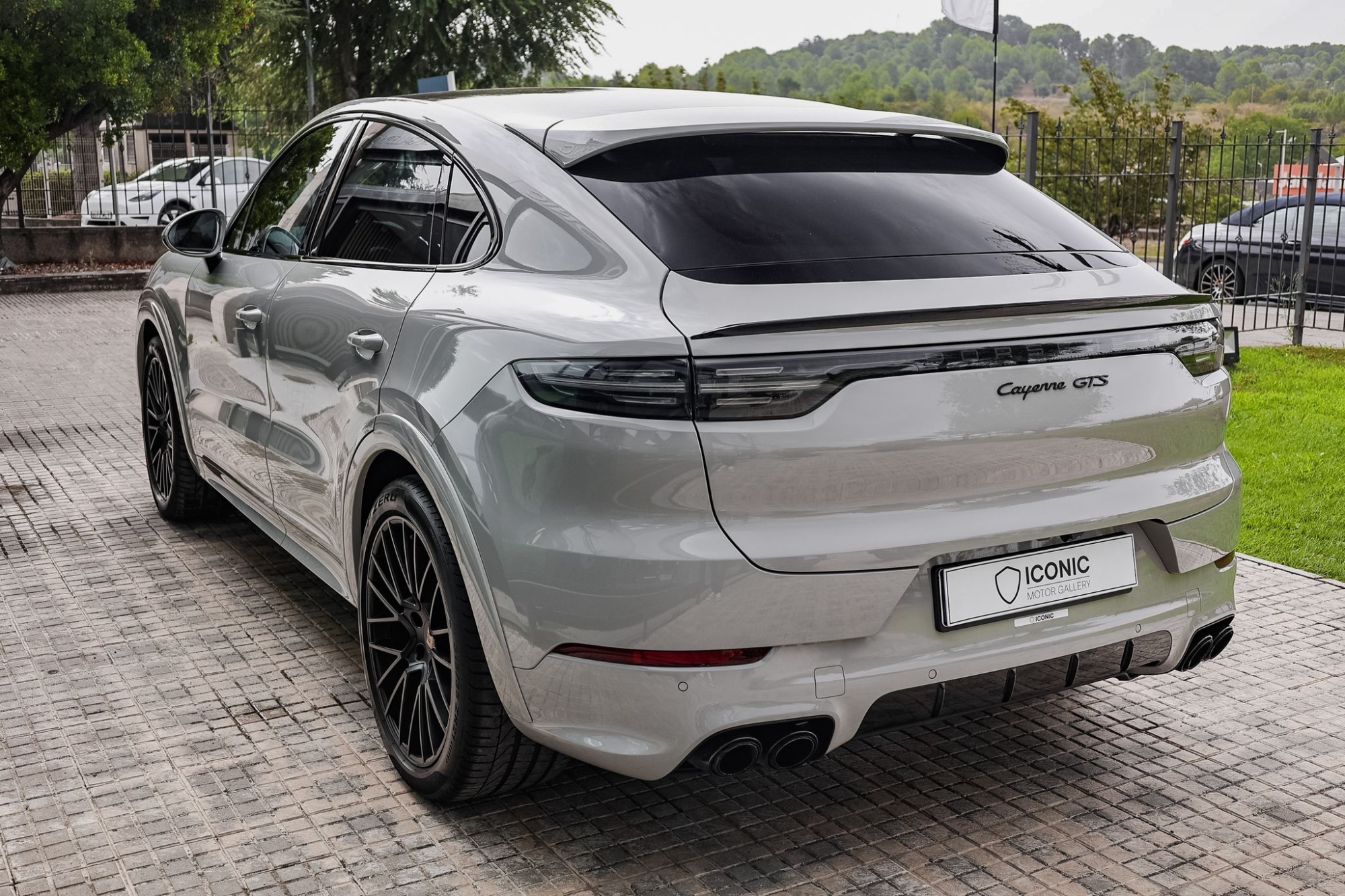 PORSCHE CAYENNE COUPE GTS