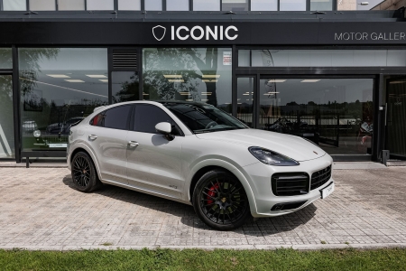 PORSCHE CAYENNE COUPE GTS 