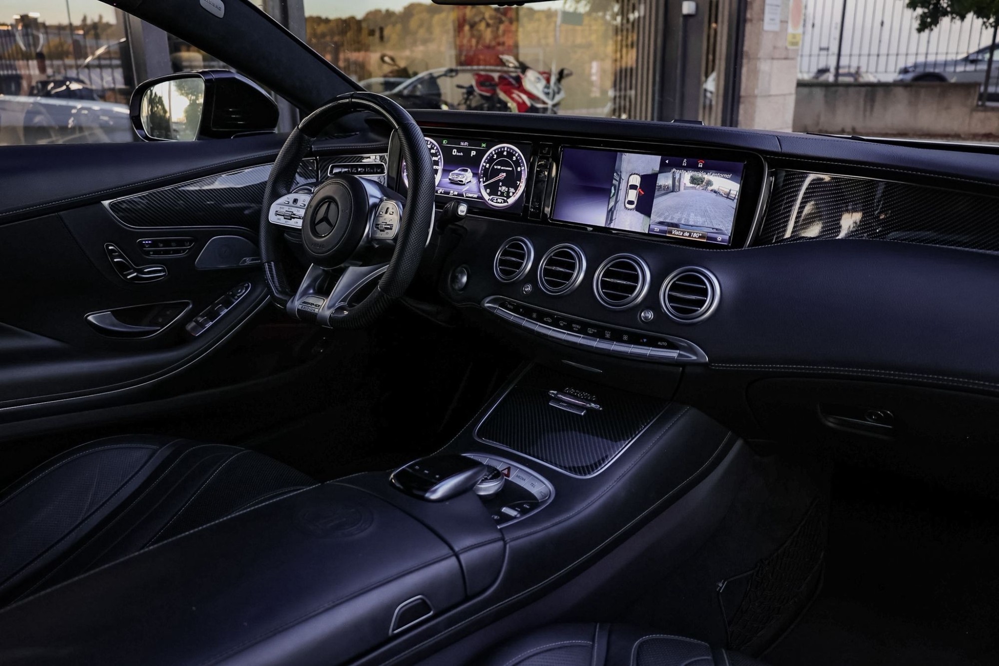 MERCEDES-BENZ AMG S63 4MATIC