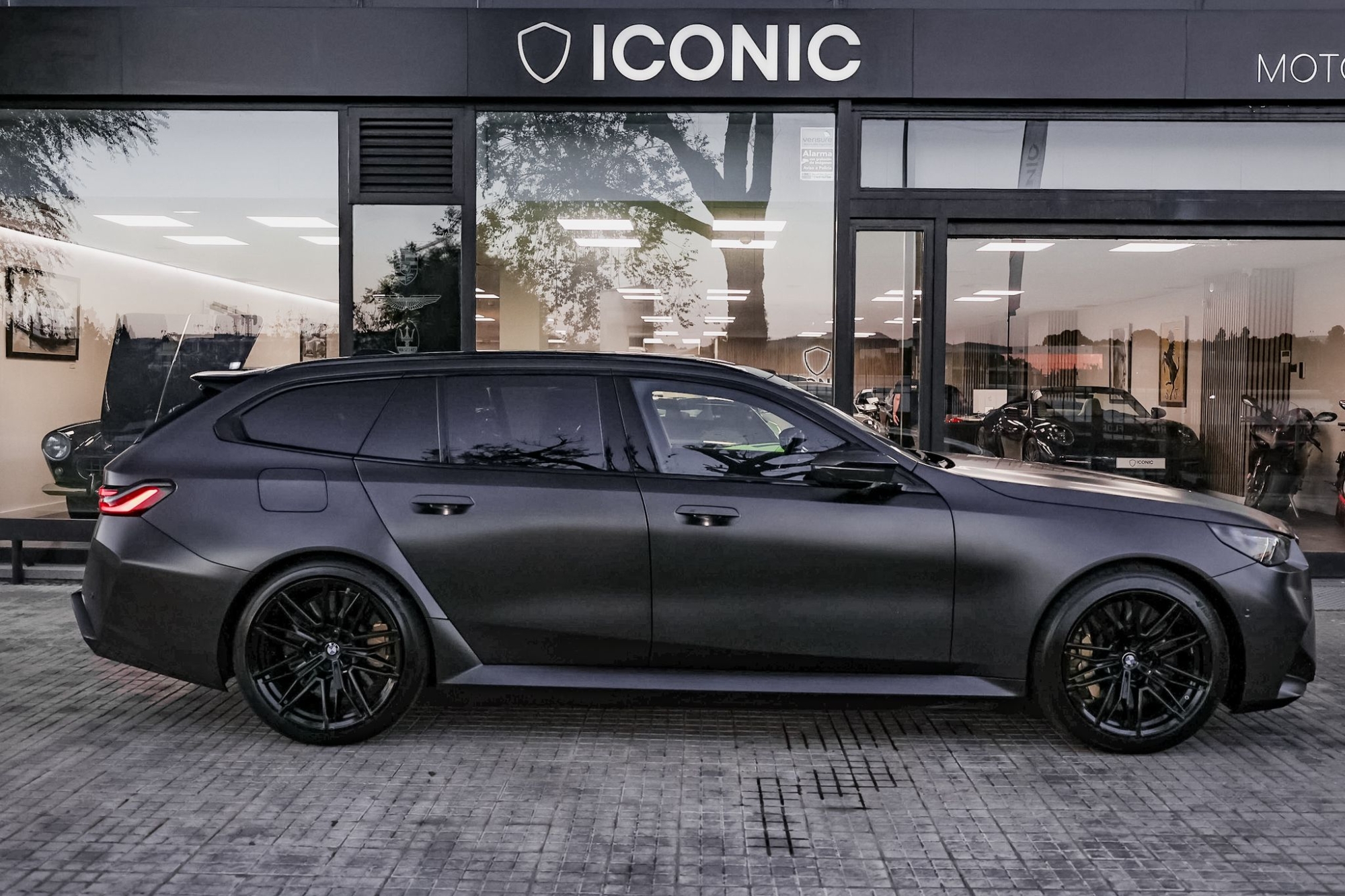 BMW M5 TOURING