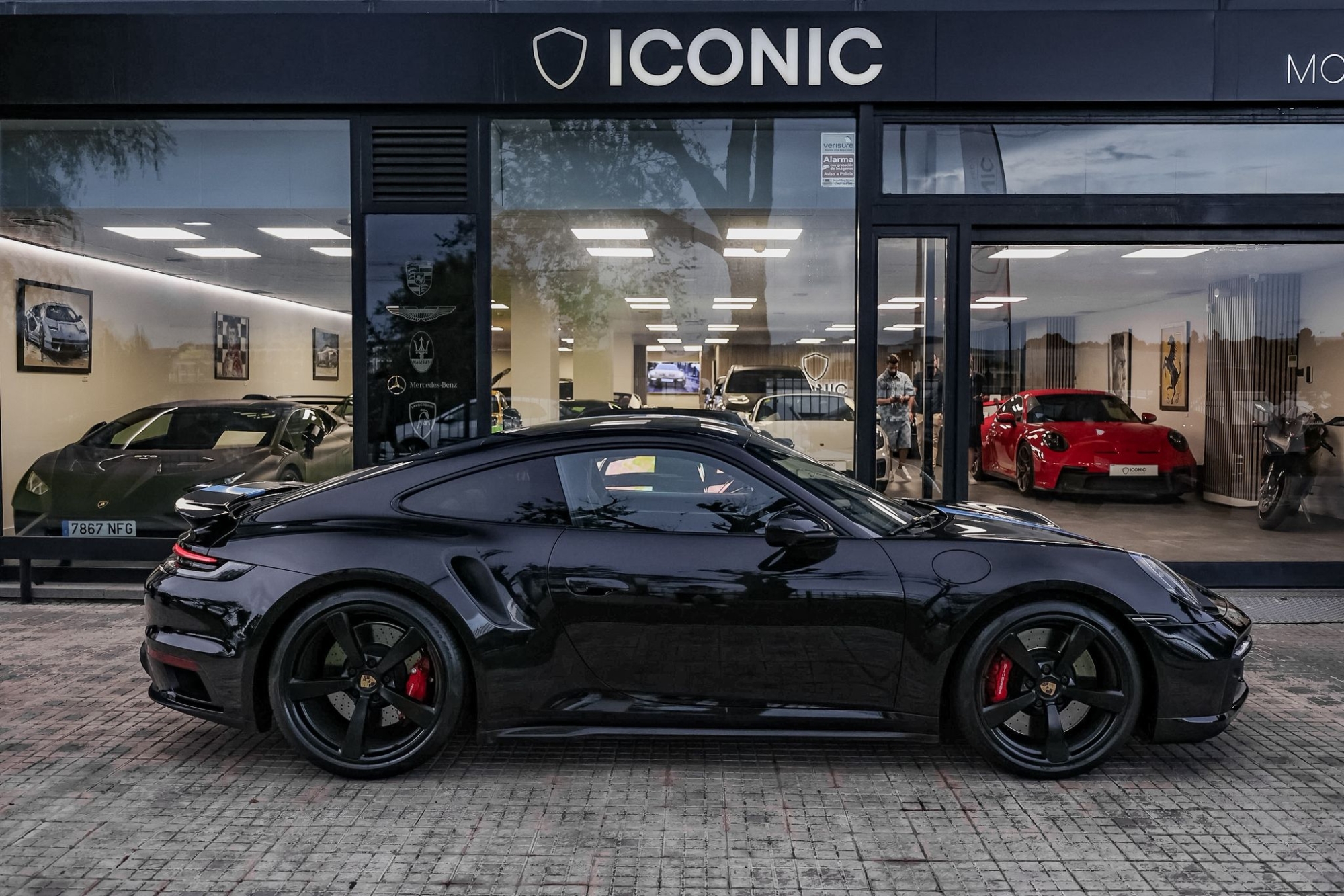 PORSCHE 992 TURBO