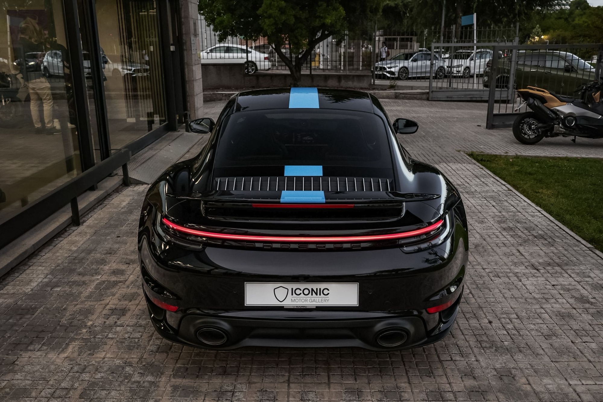 PORSCHE 992 TURBO
