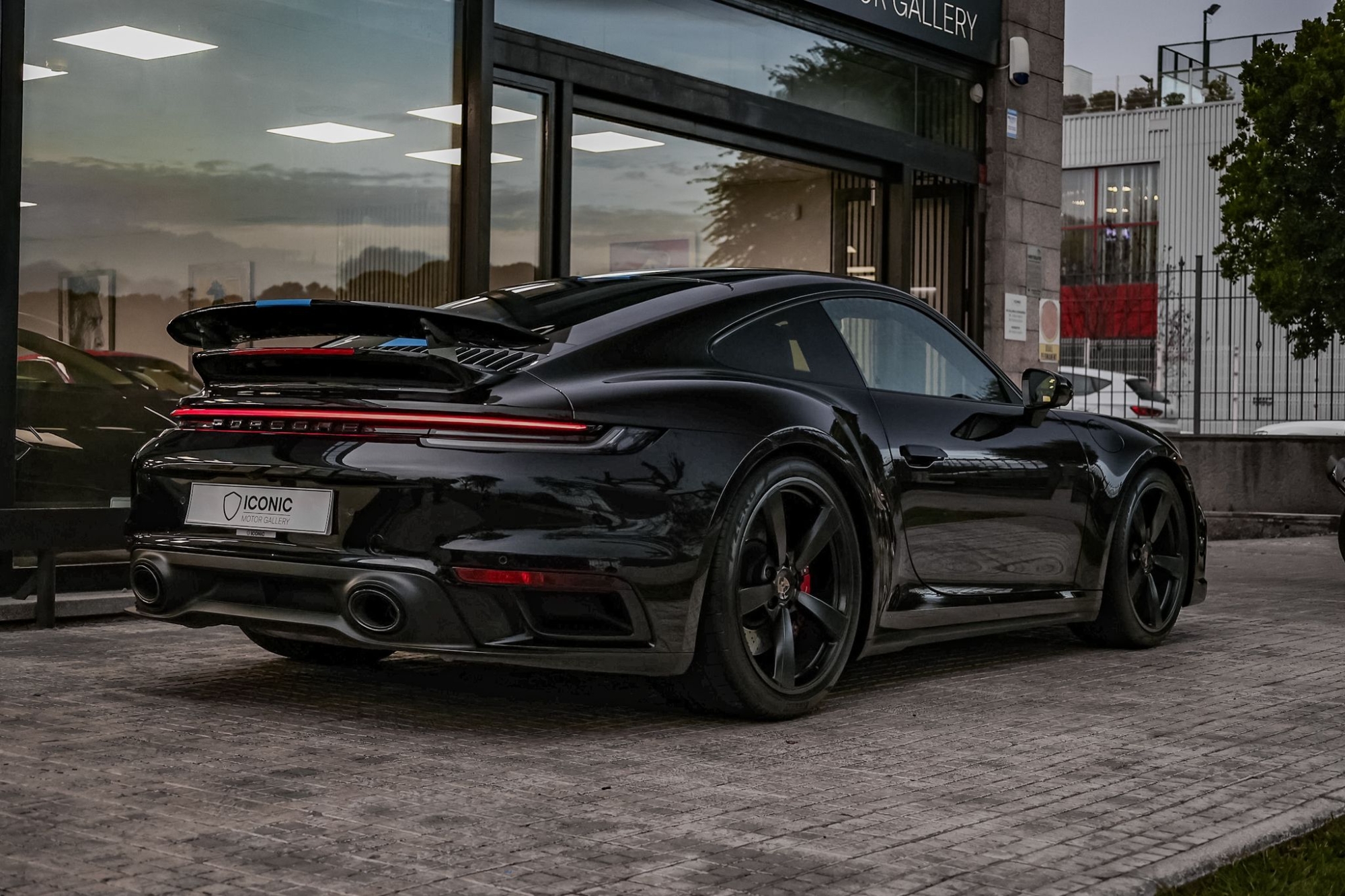 PORSCHE 992 TURBO