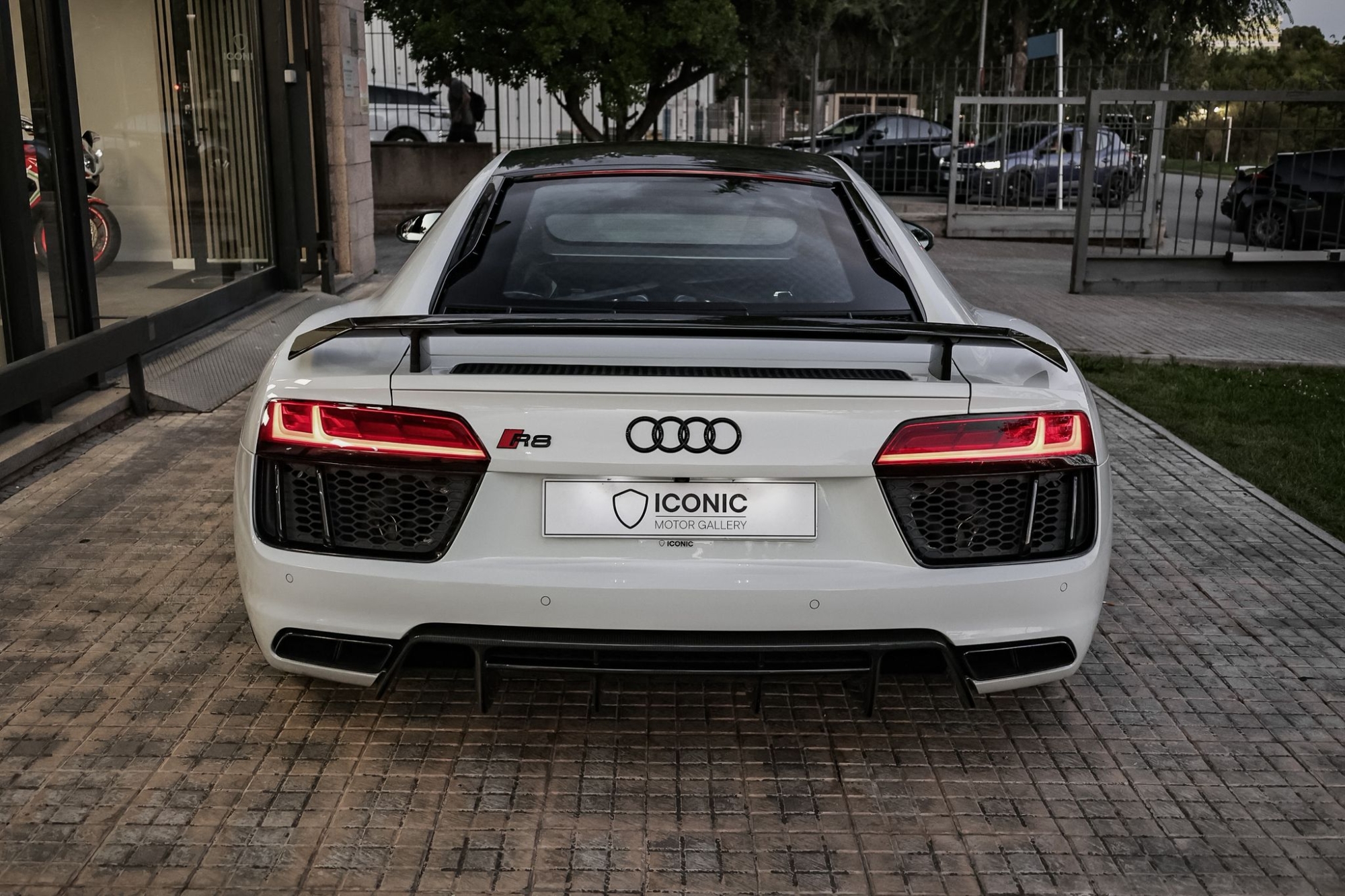 AUDI R8 V10