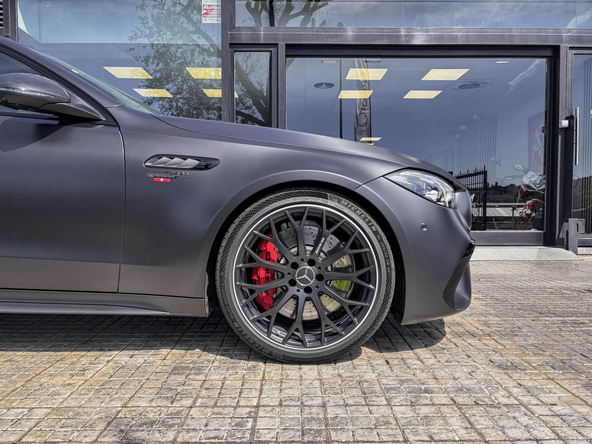 MERCEDES-BENZ AMG C 63 S E PERFORMANCE 4MATIC+