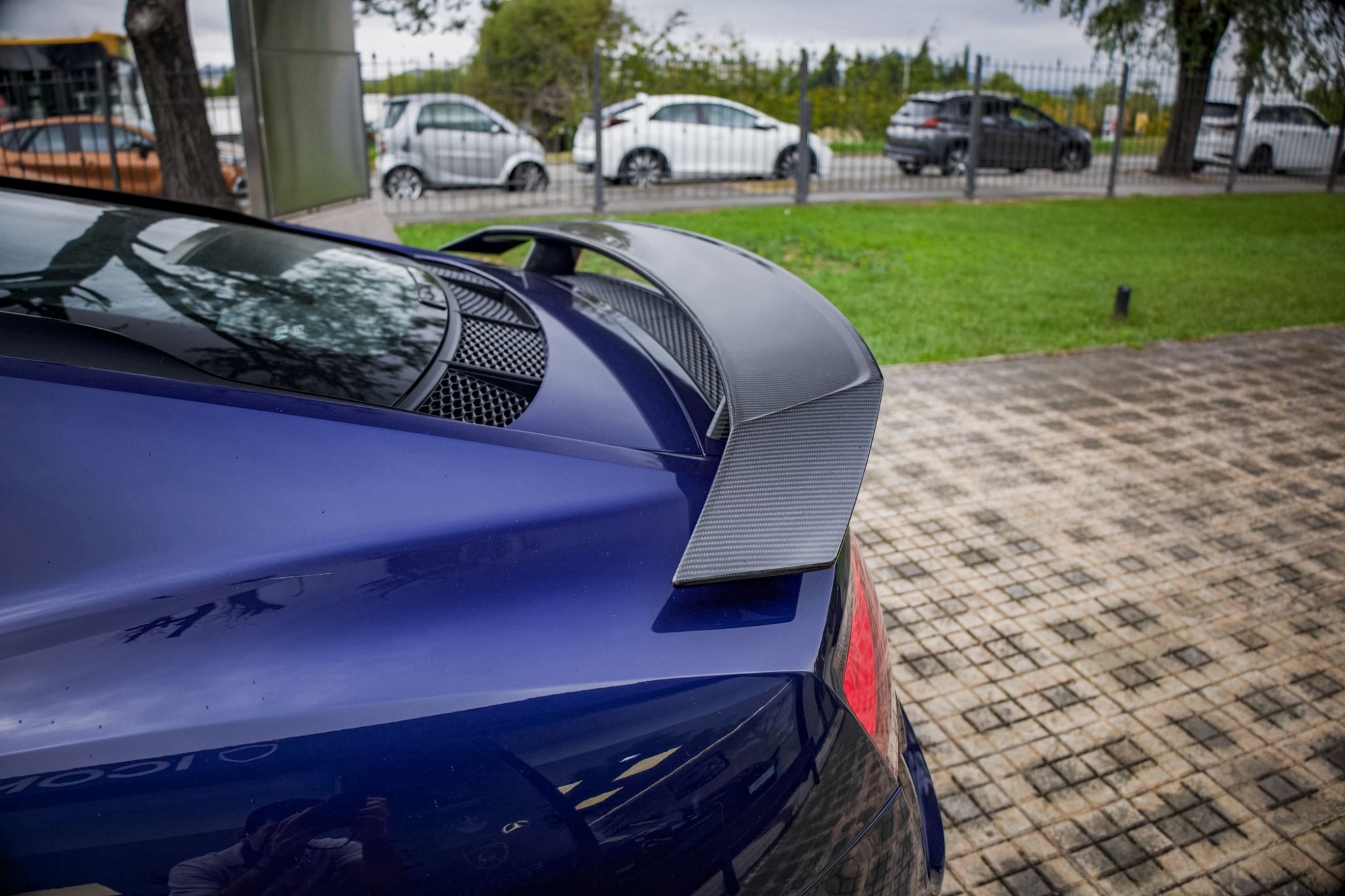 AUDI R8 V10 PLUS