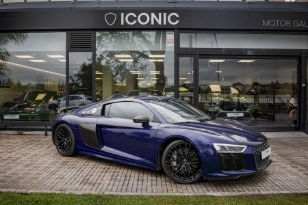 AUDI R8 V10 PLUS