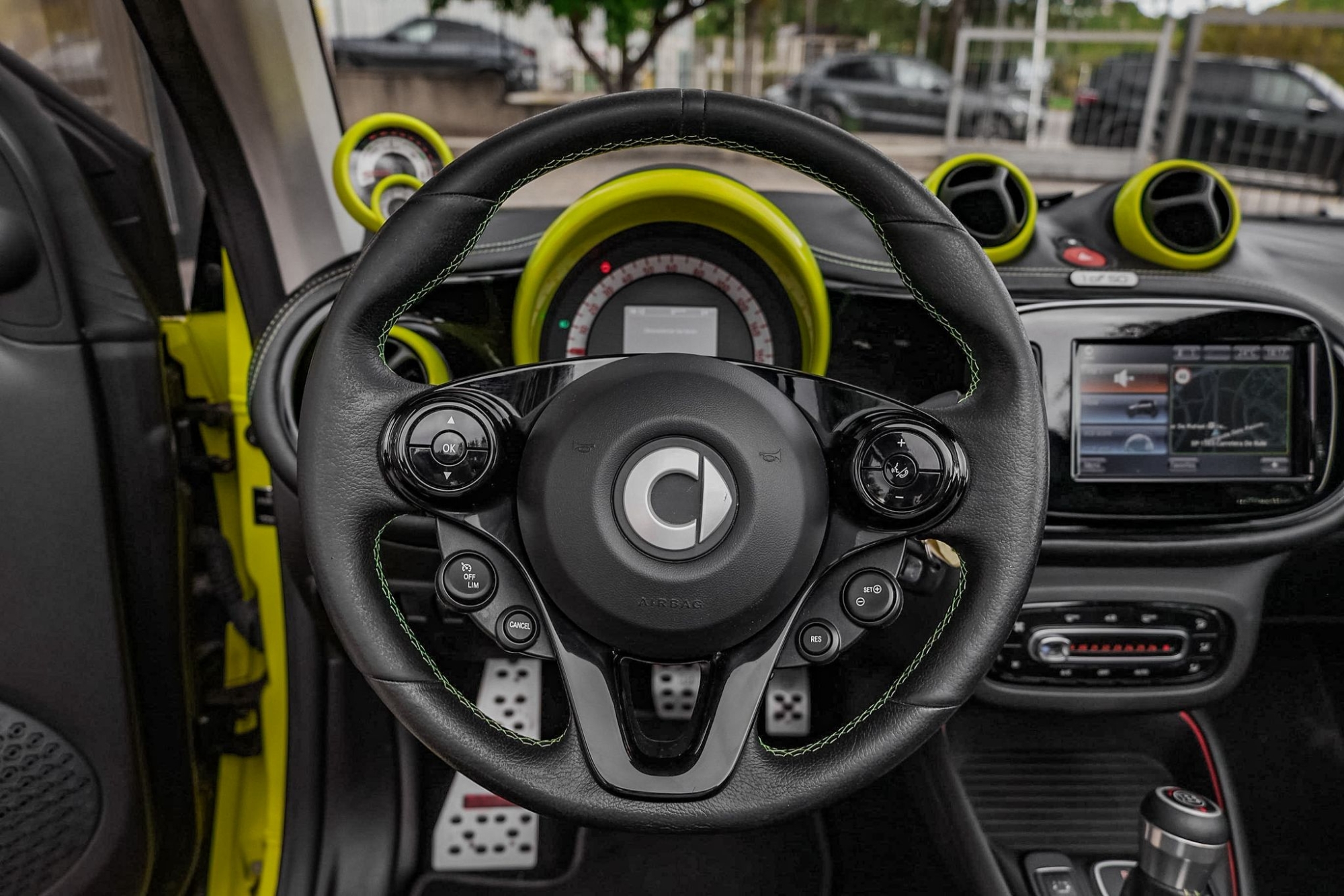 SMART FORTWO CABRIO BRABUS 1/50