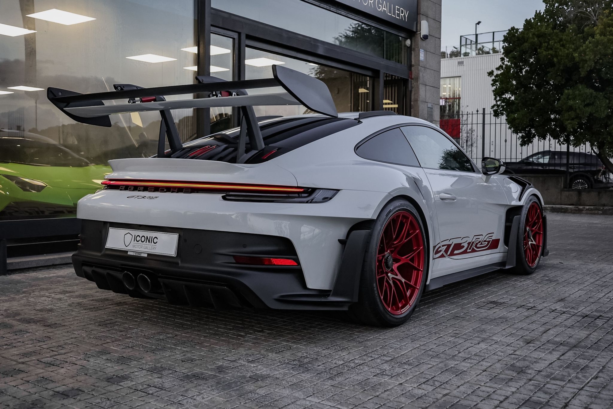 PORSCHE 911 992 GT3 RS