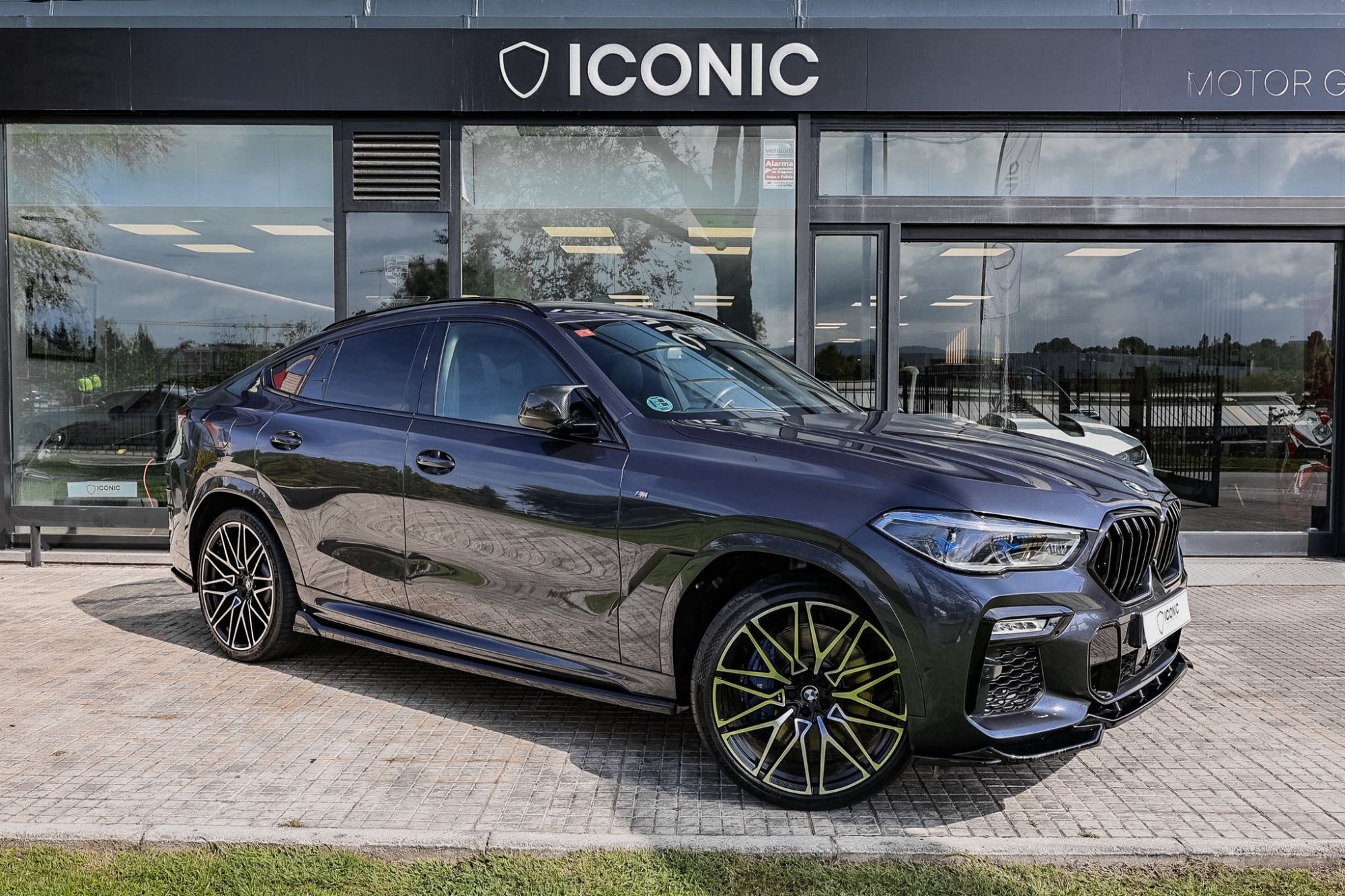 BMW X6 M50D
