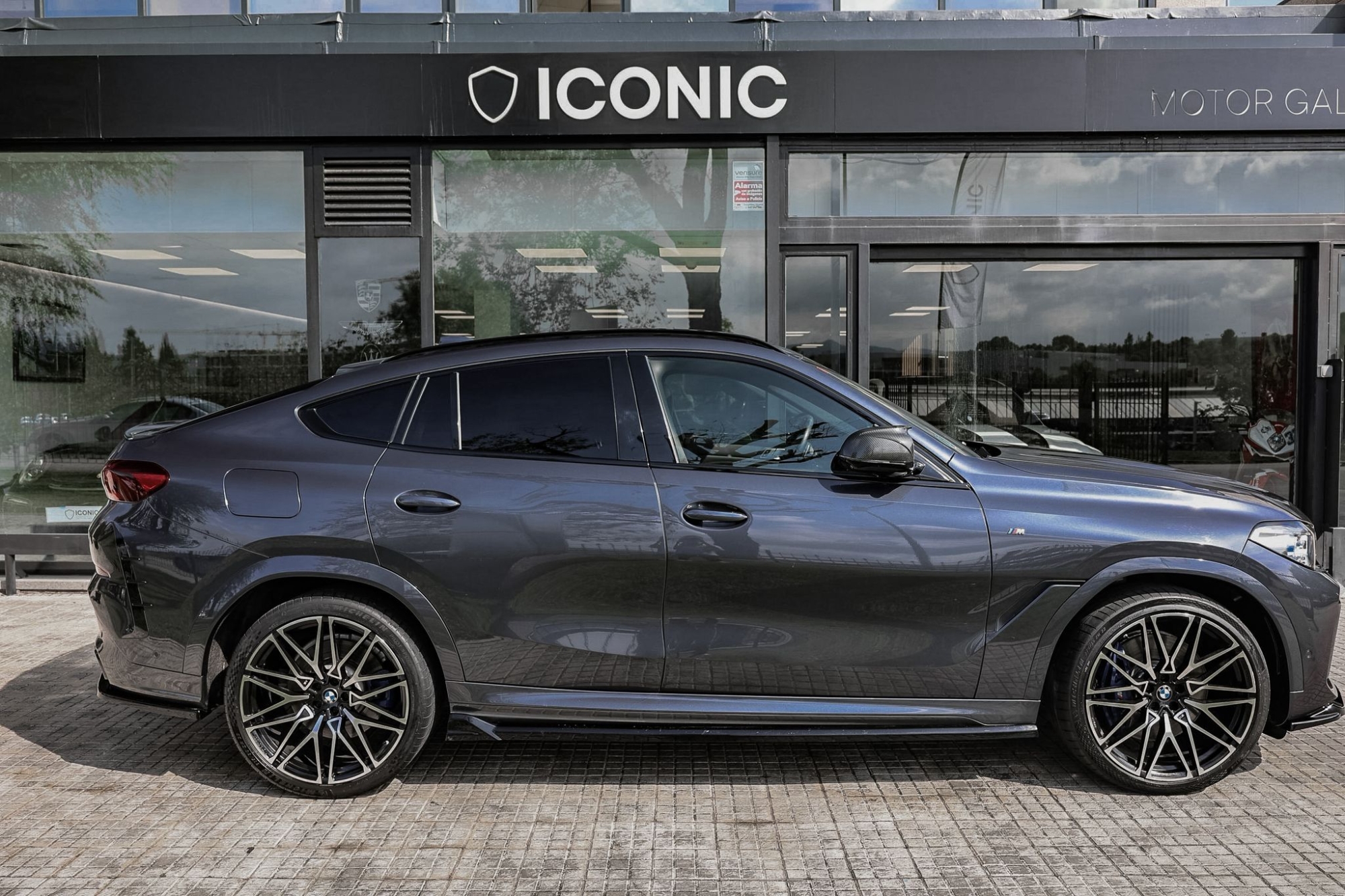 BMW X6 M50D