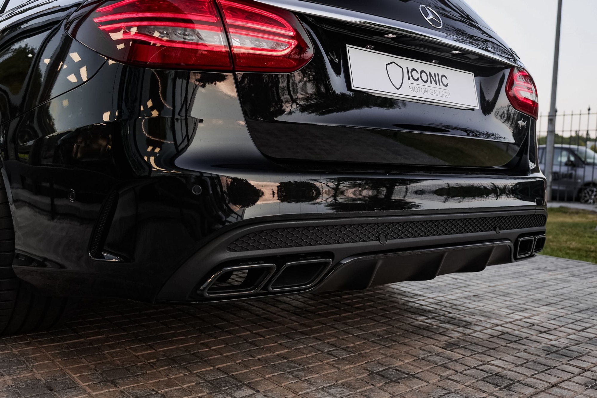 MERCEDES-BENZ AMG C 63 STATE