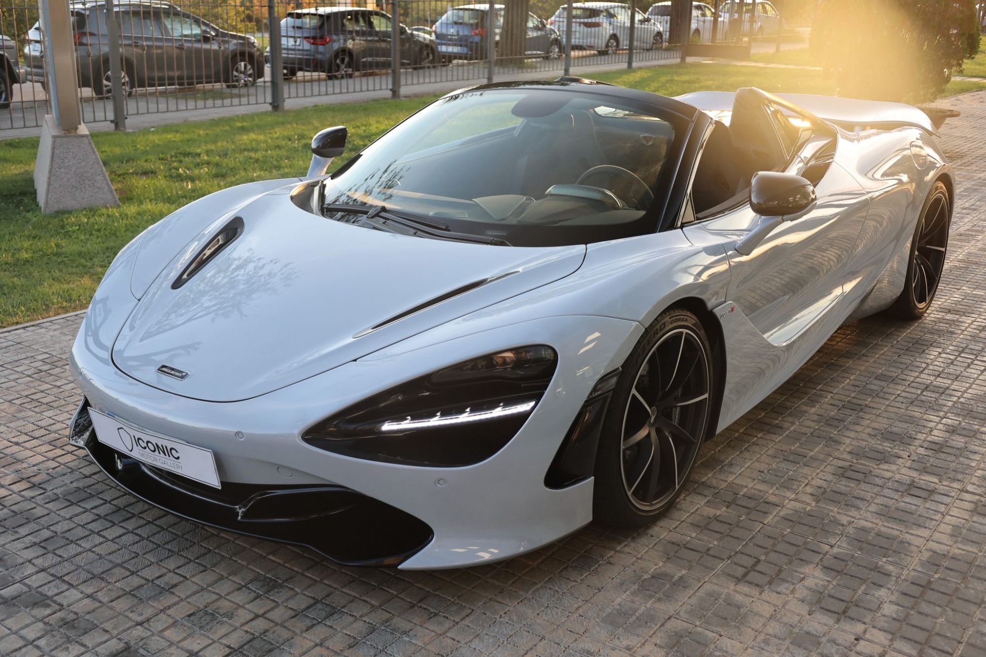 MCLAREN 720S SPIDER