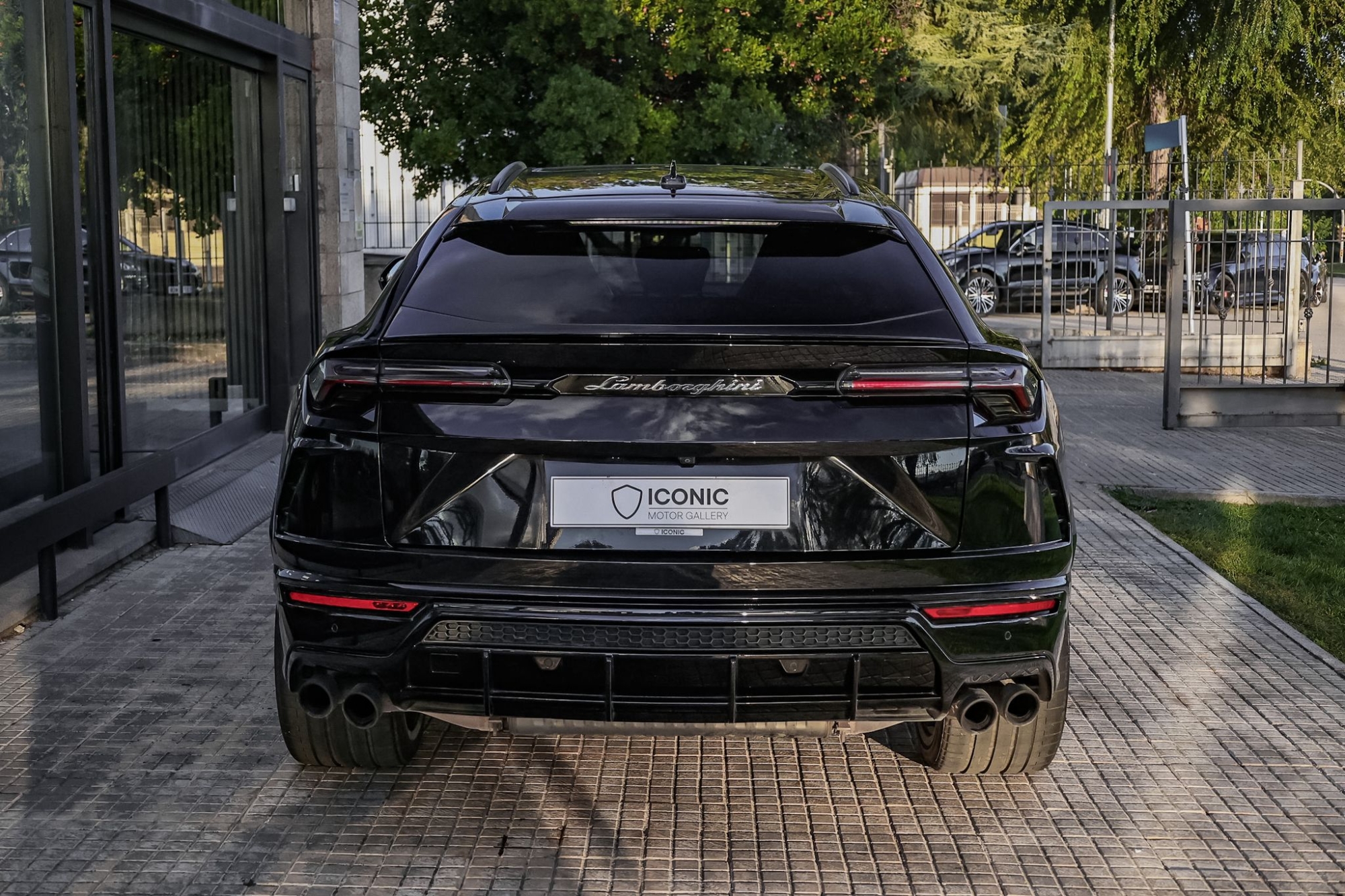 LAMBORGHINI URUS