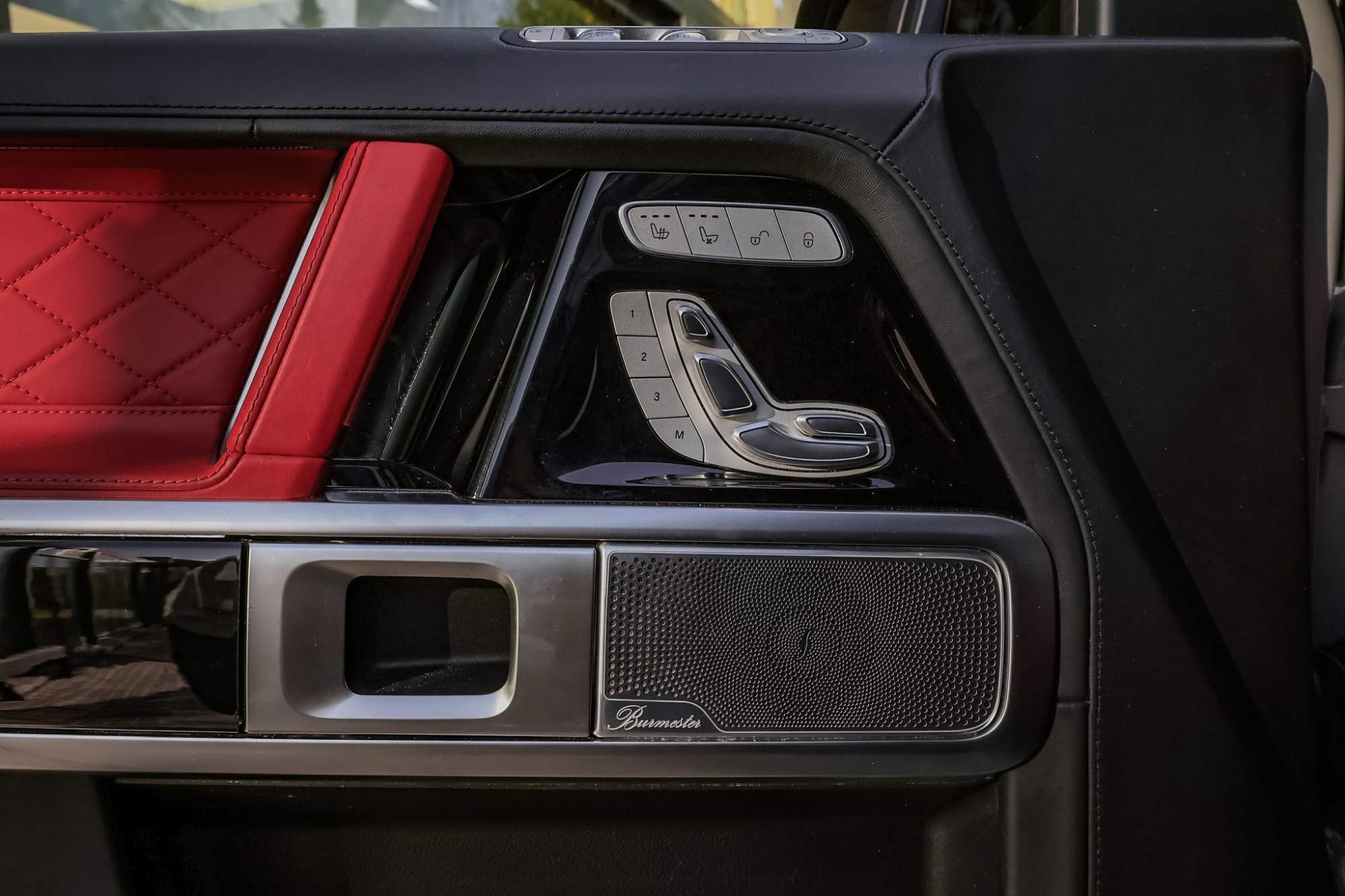 MERCEDES-BENZ AMG G63