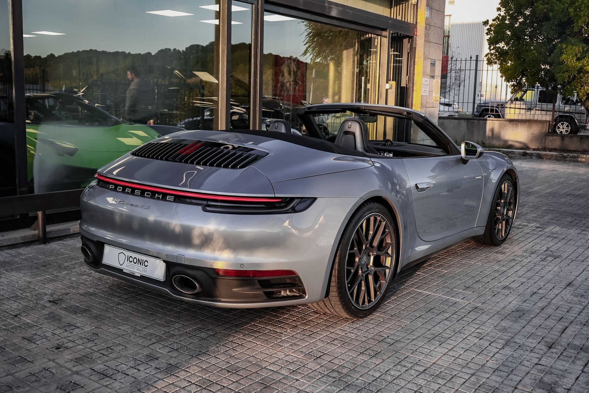 PORSCHE 911 992 CARRERA 4S CABRIO