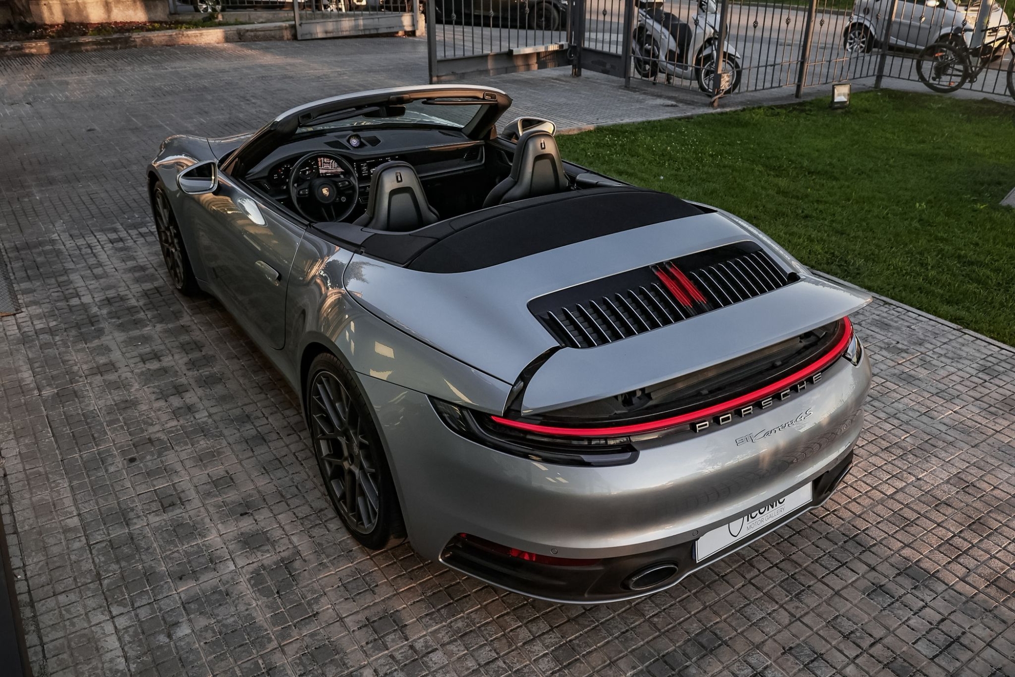 PORSCHE 911 992 CARRERA 4S CABRIO