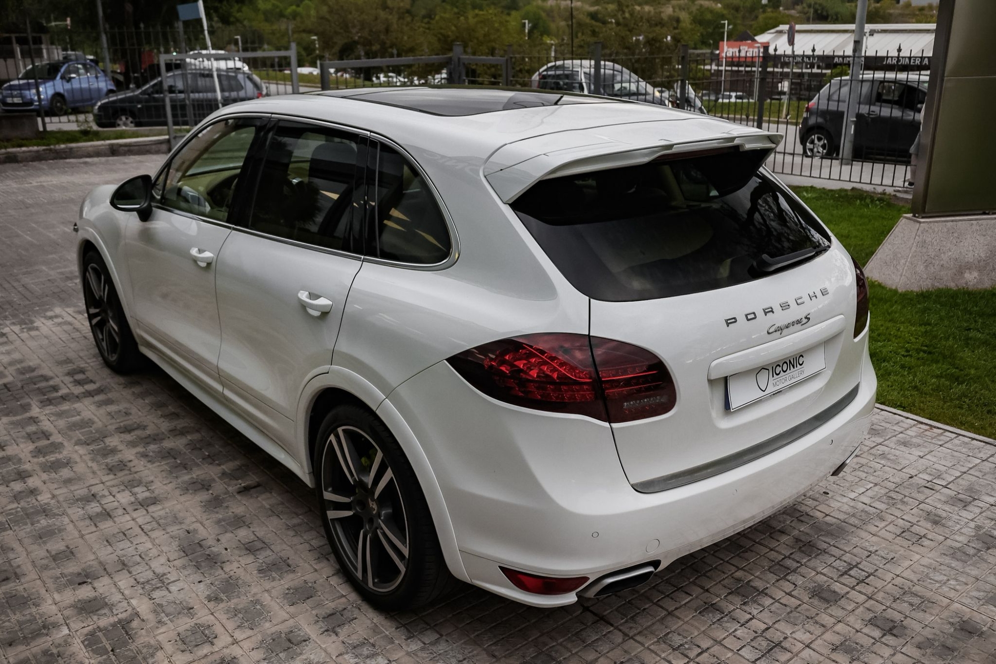 PORSCHE CAYENNE S