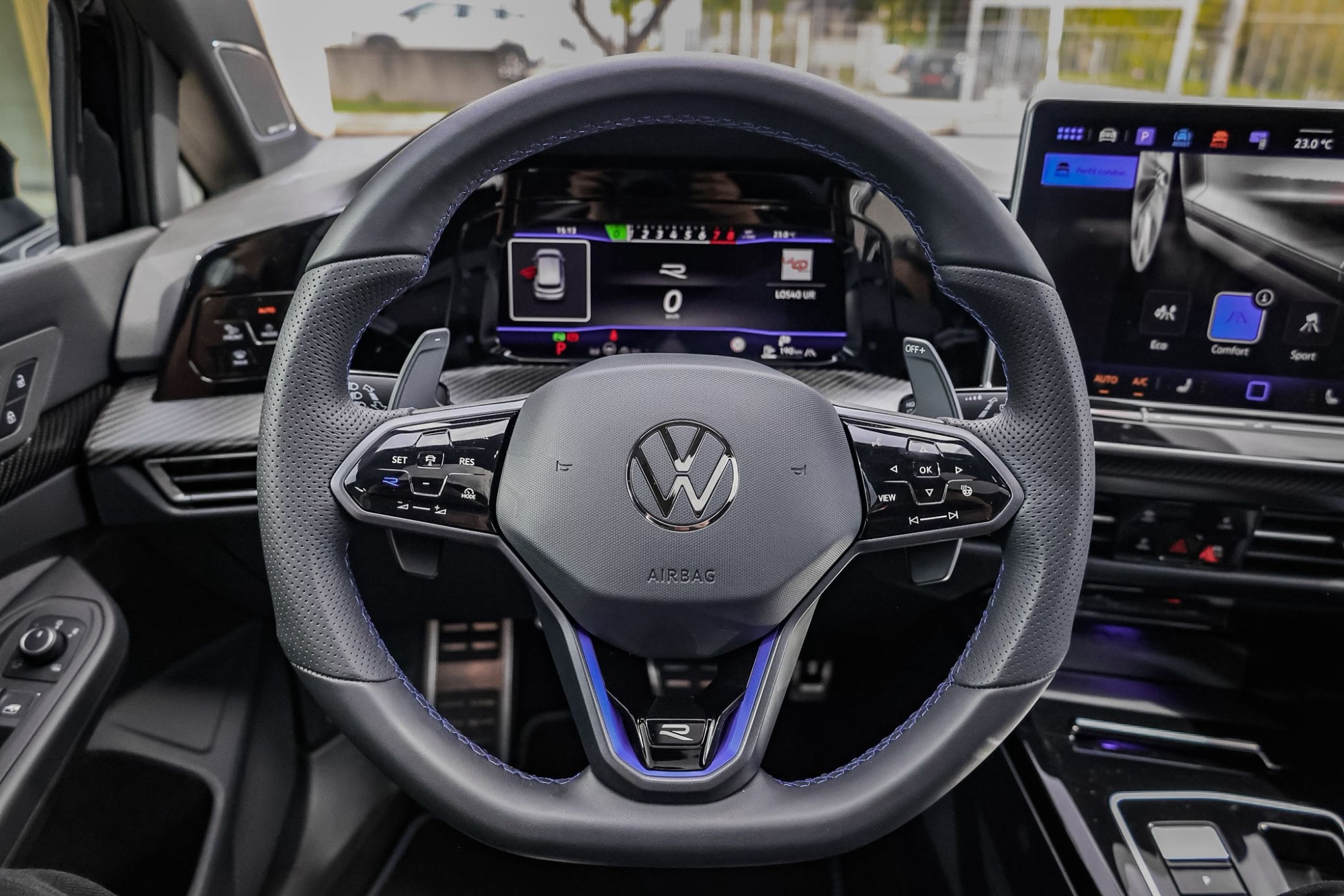 VOLKSWAGEN GOLF 8.5 R