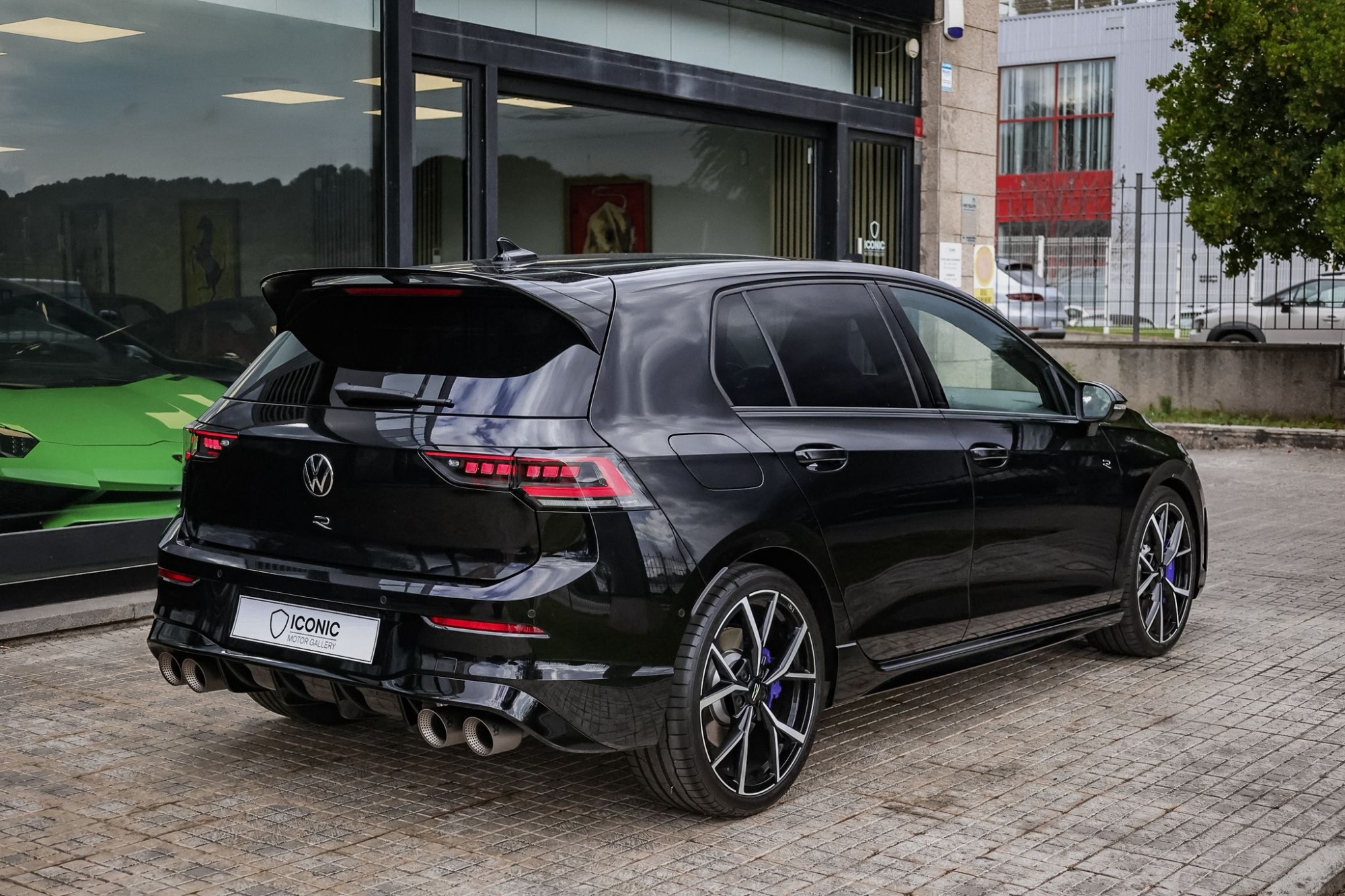 VOLKSWAGEN GOLF 8.5 R