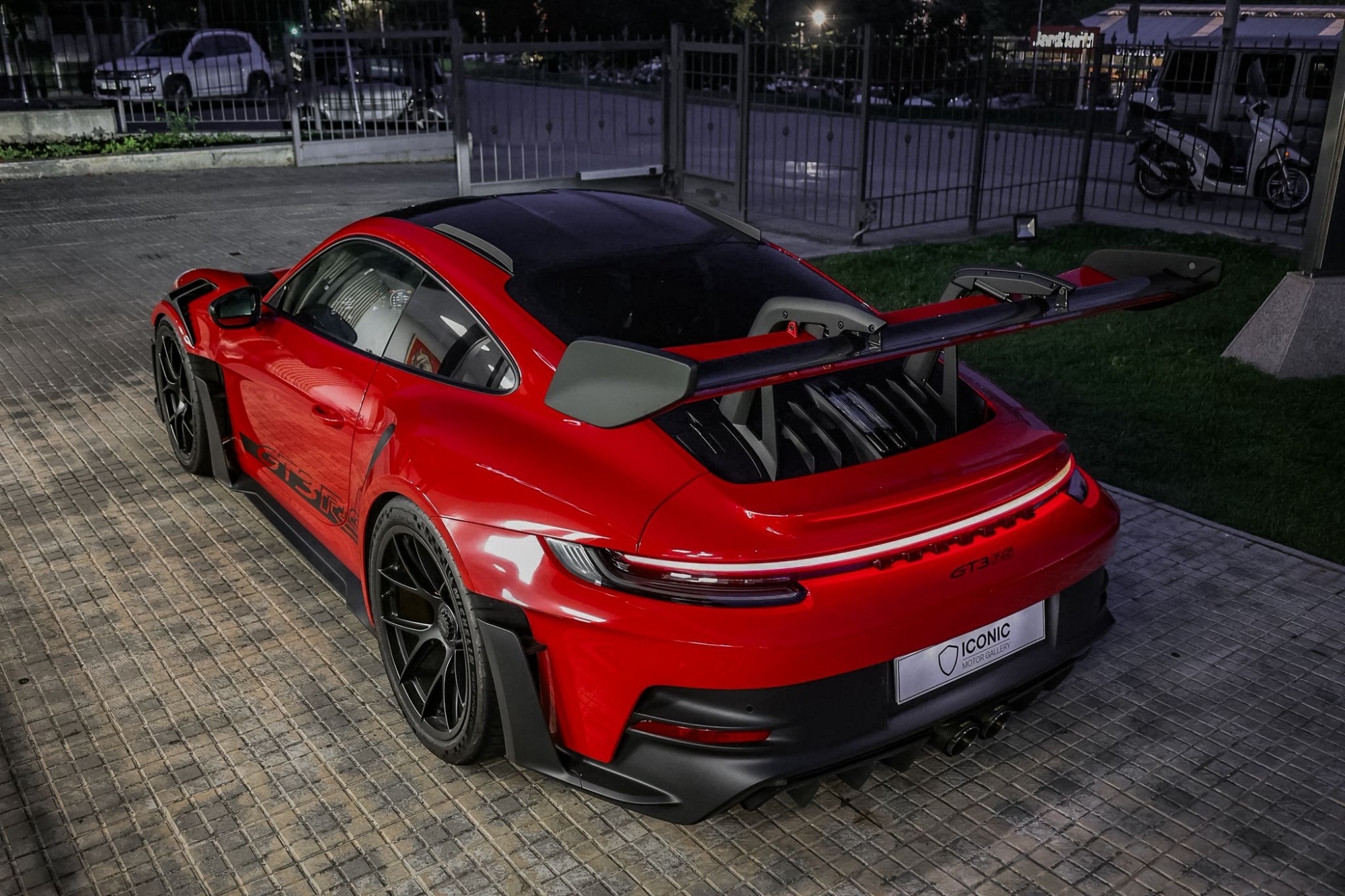 PORSCHE 911 992 GT3 RS WEISSACH PACKAGE