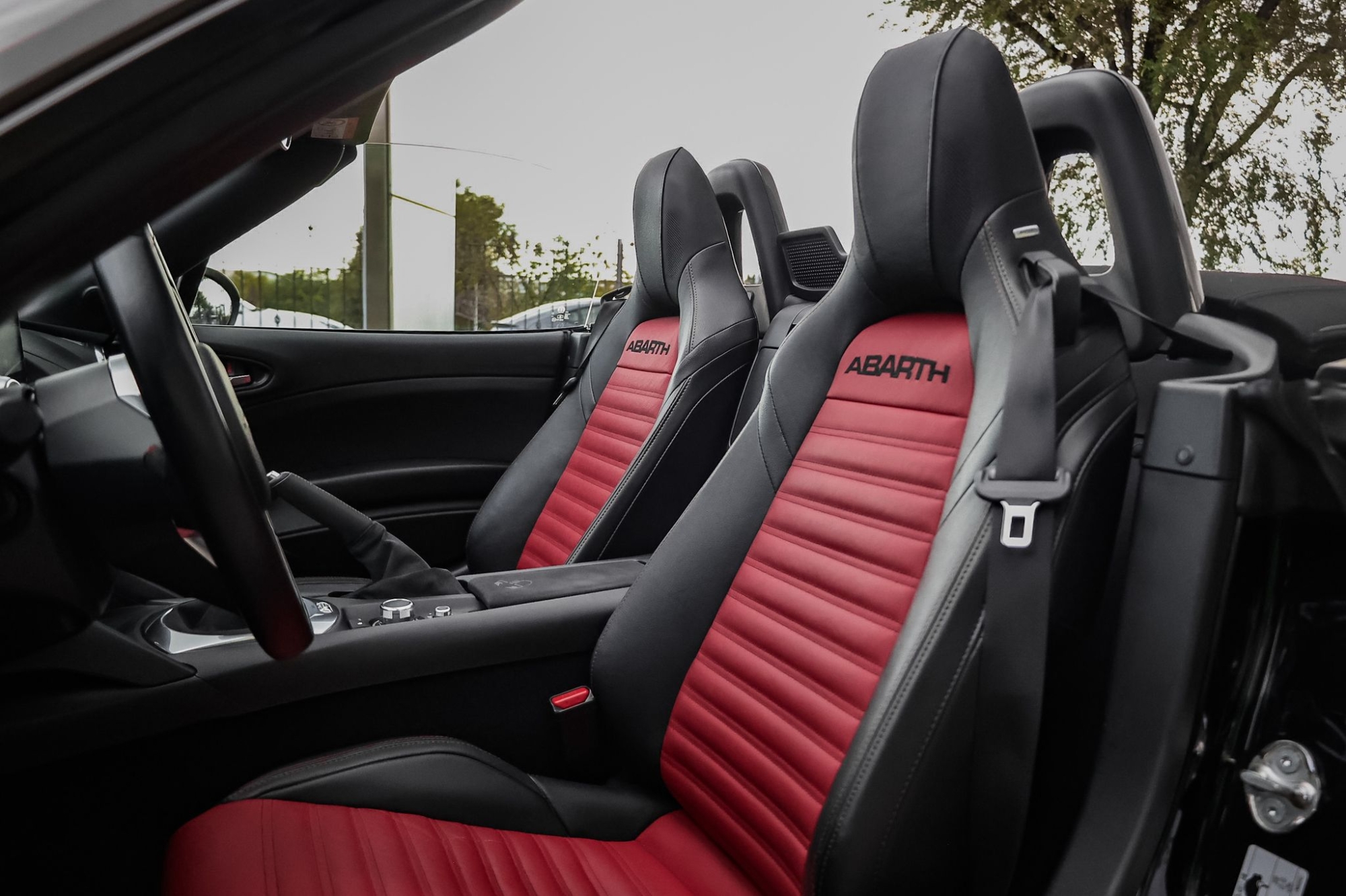 ABARTH 124 SPIDER