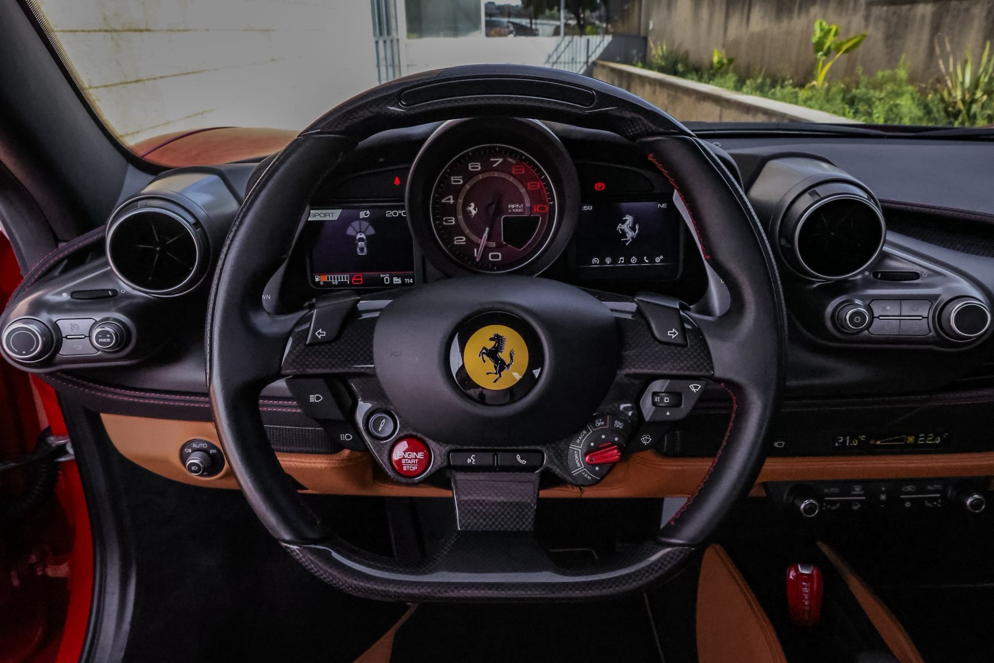 FERRARI F8 TRIBUTO