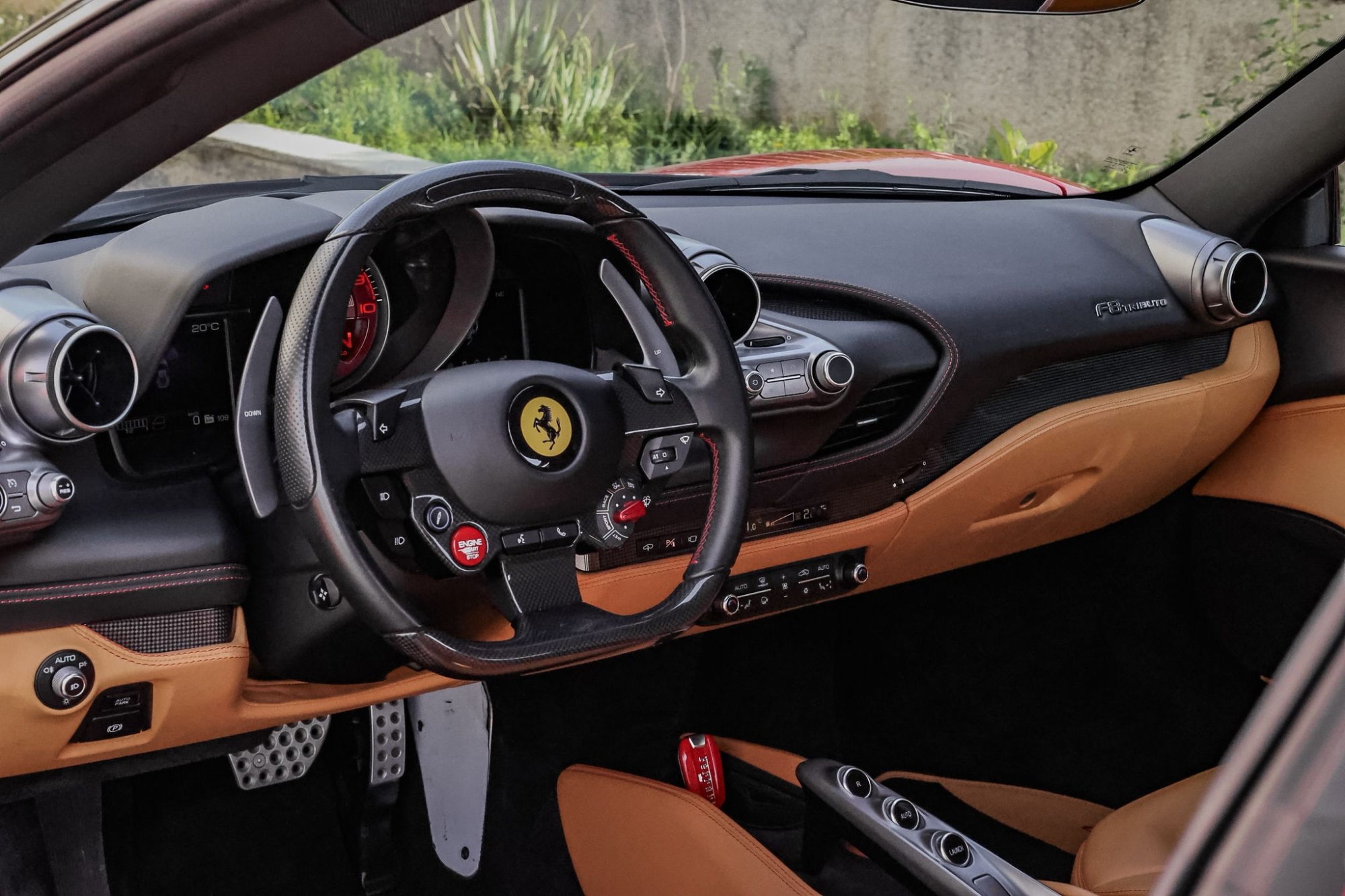 FERRARI F8 TRIBUTO