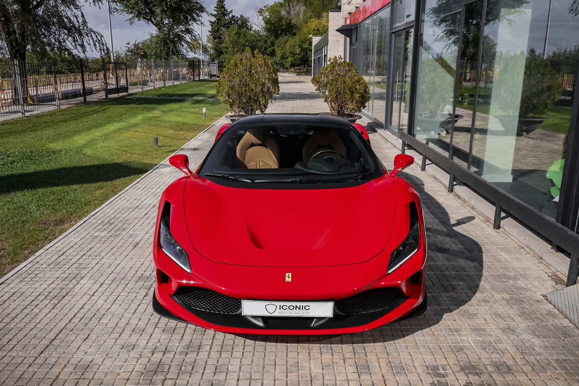 FERRARI F8 TRIBUTO