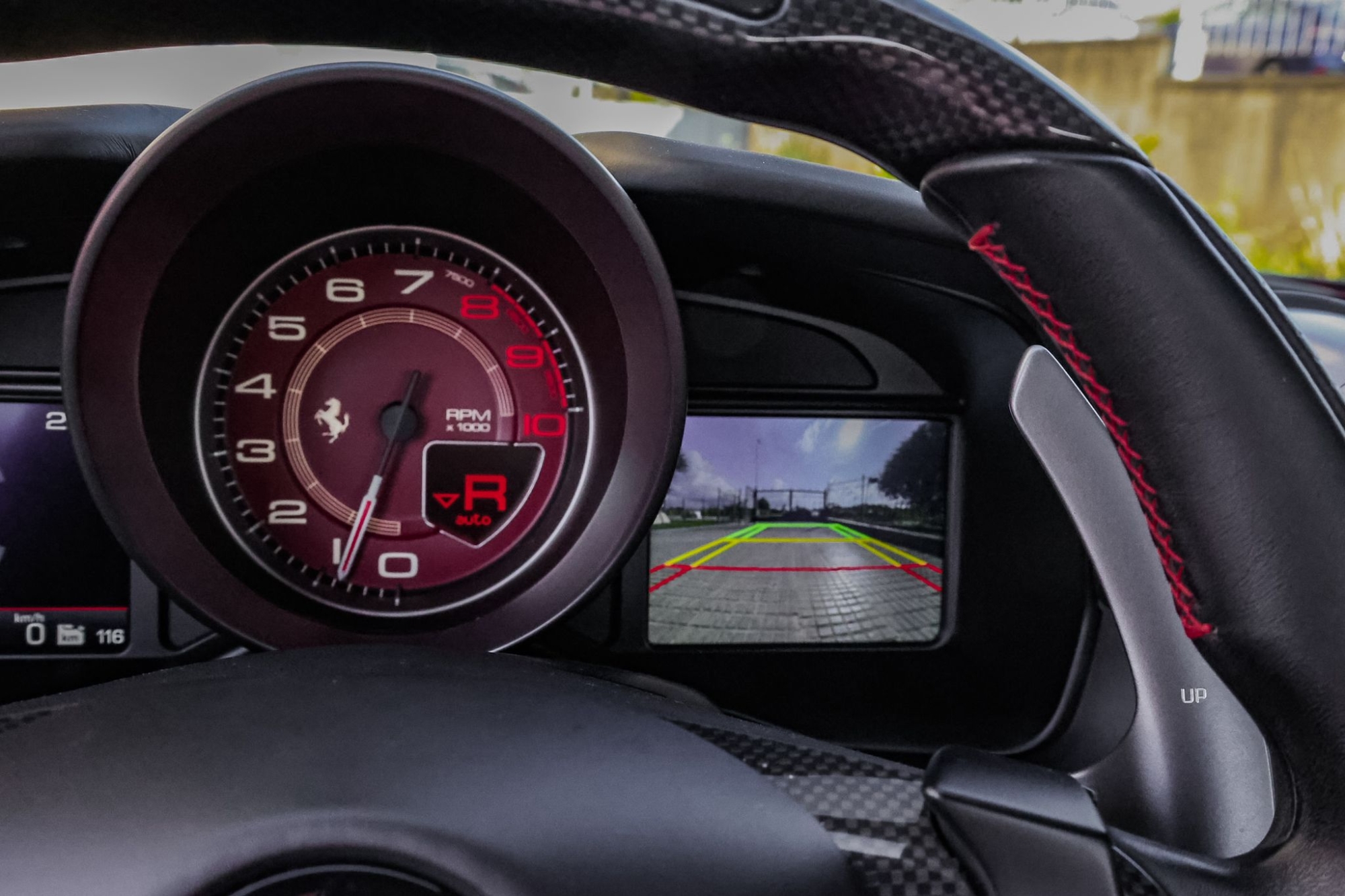 FERRARI F8 TRIBUTO