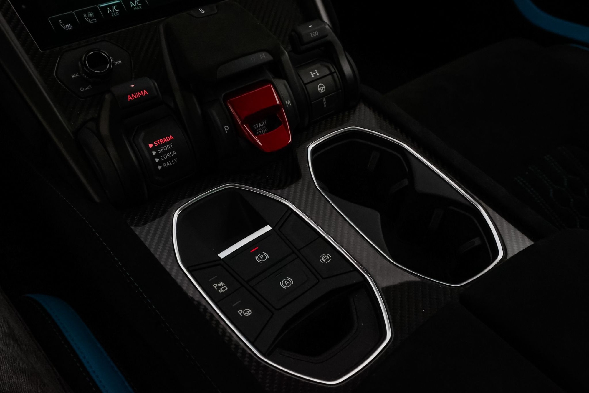 LAMBORGHINI URUS PERFORMANTE